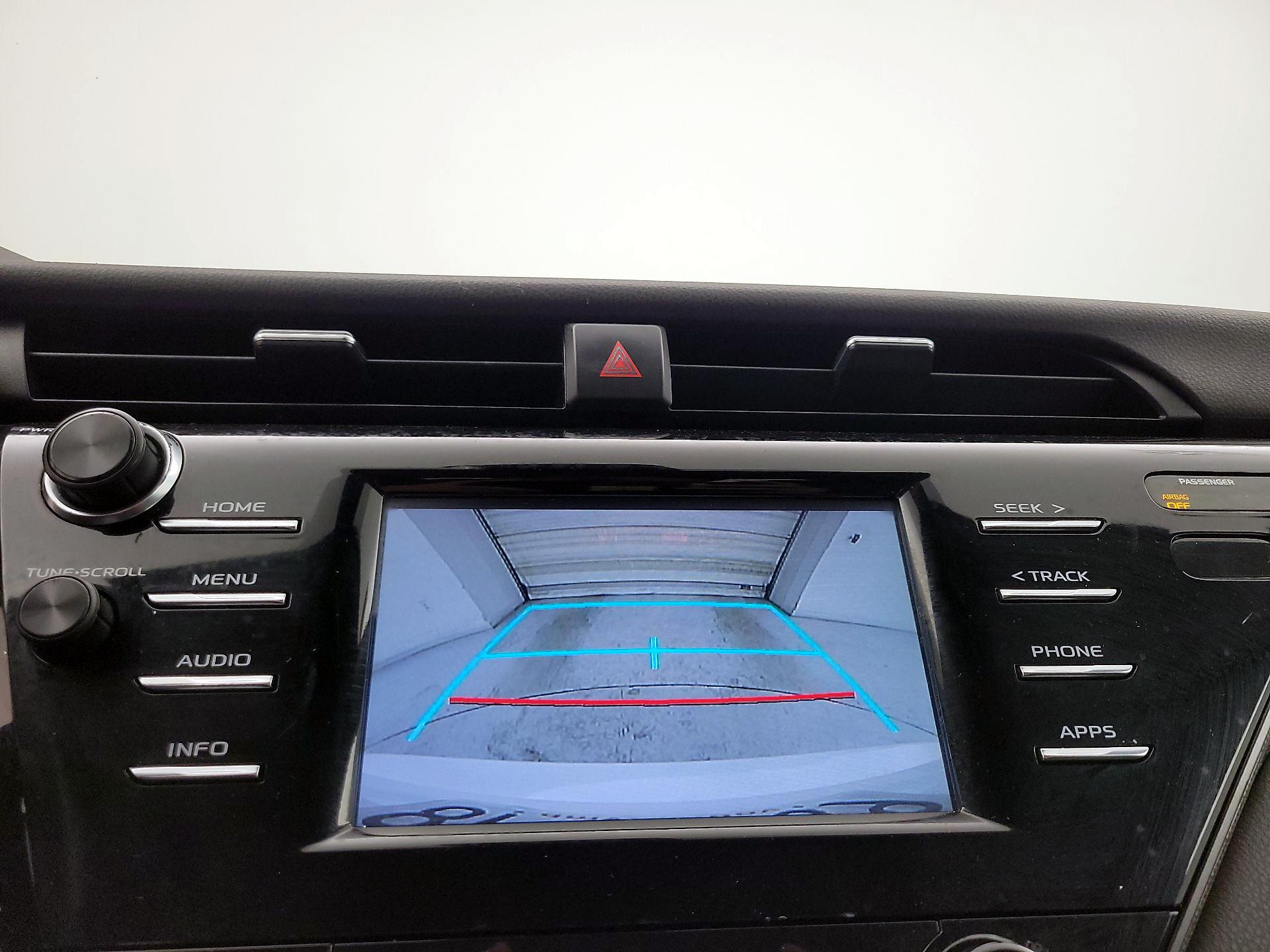 Thumbnail: 2019 Toyota Camry - 14