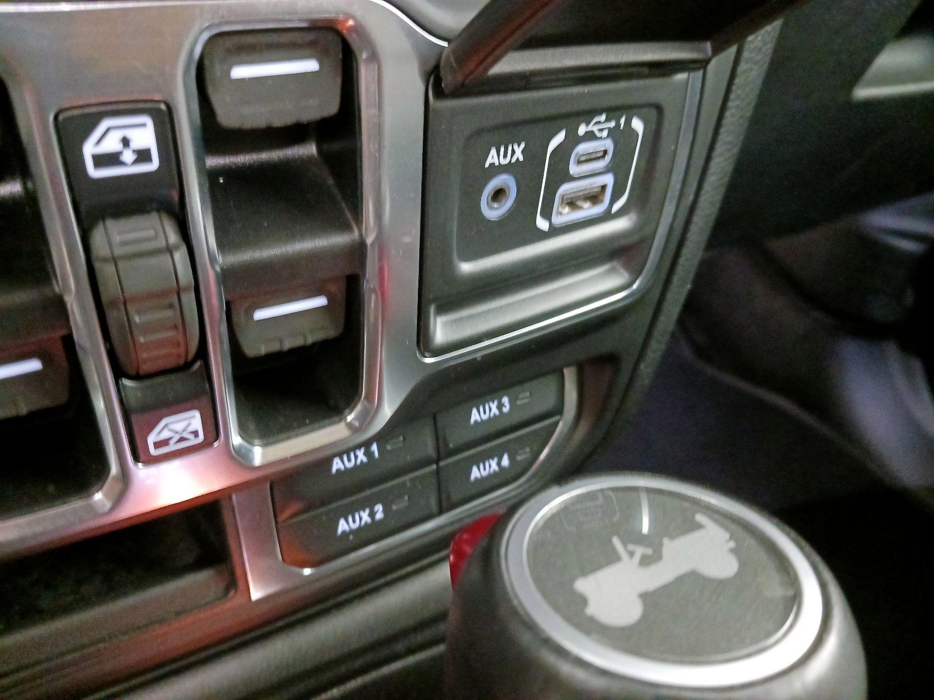 Thumbnail: 2021 Jeep Wrangler - 19