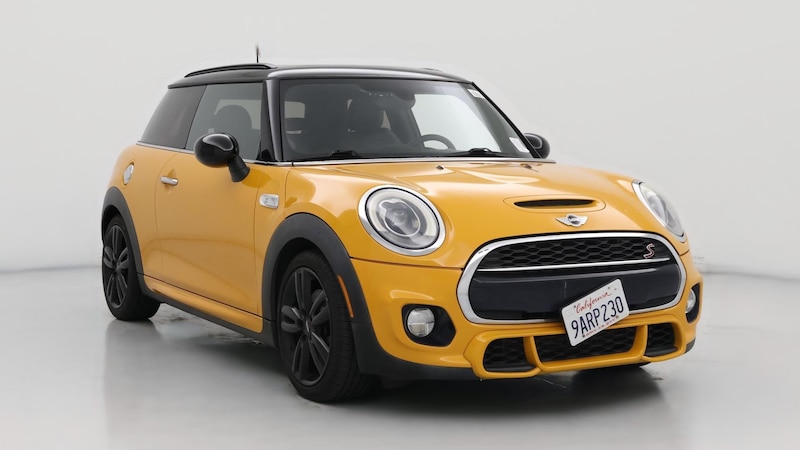 2015 MINI Cooper Hardtop S Hero Image