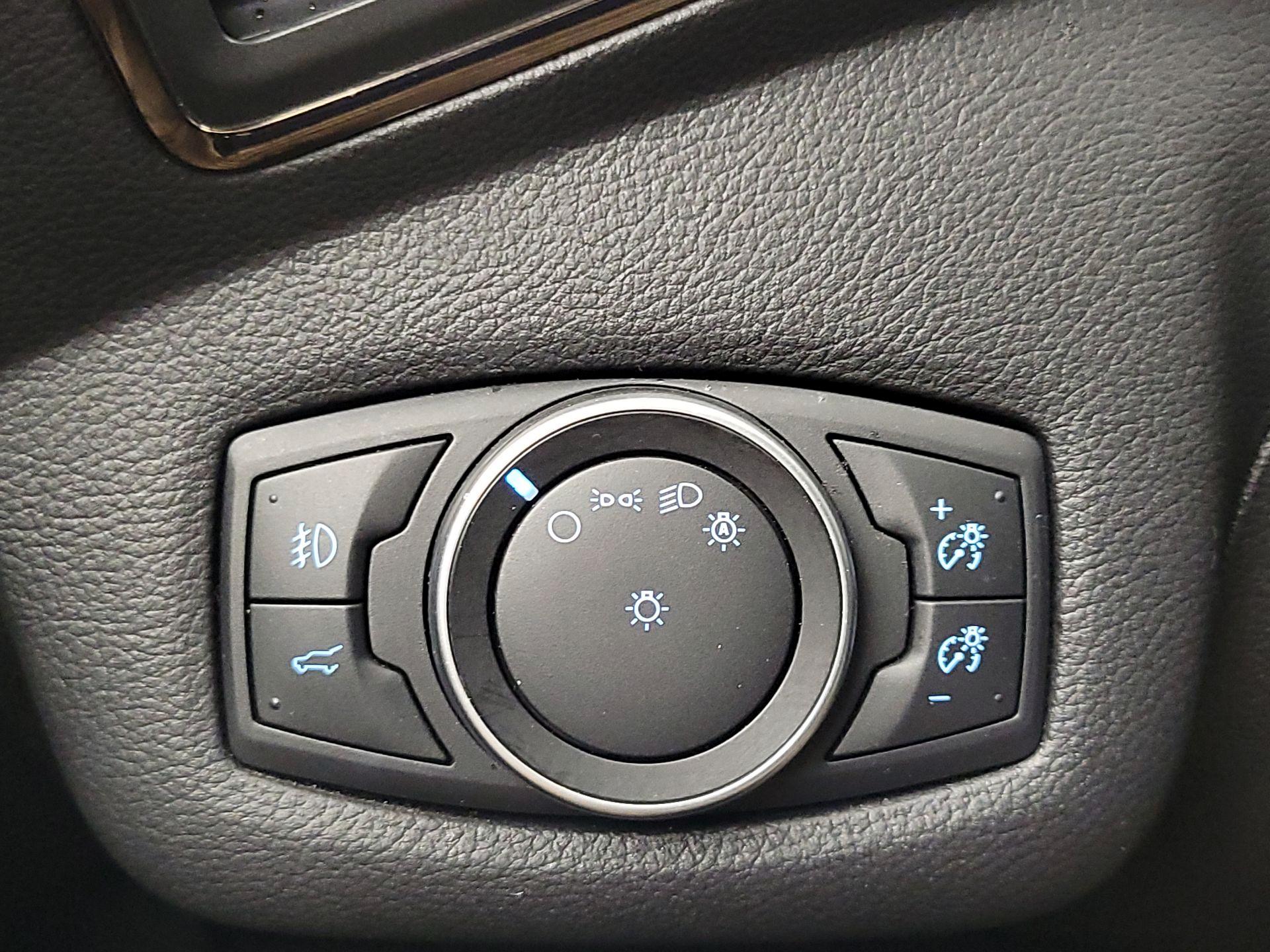 Thumbnail: 2017 Ford Escape - 13