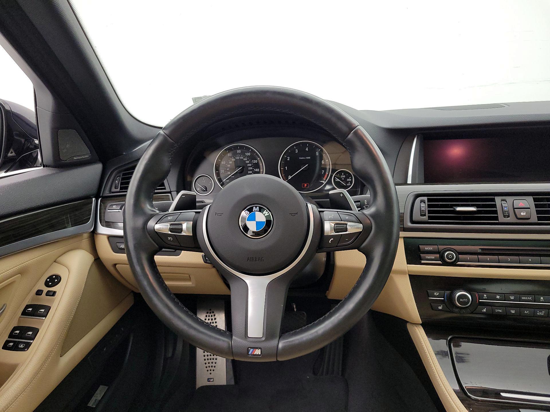 Thumbnail: 2016 BMW 5 Series - 10