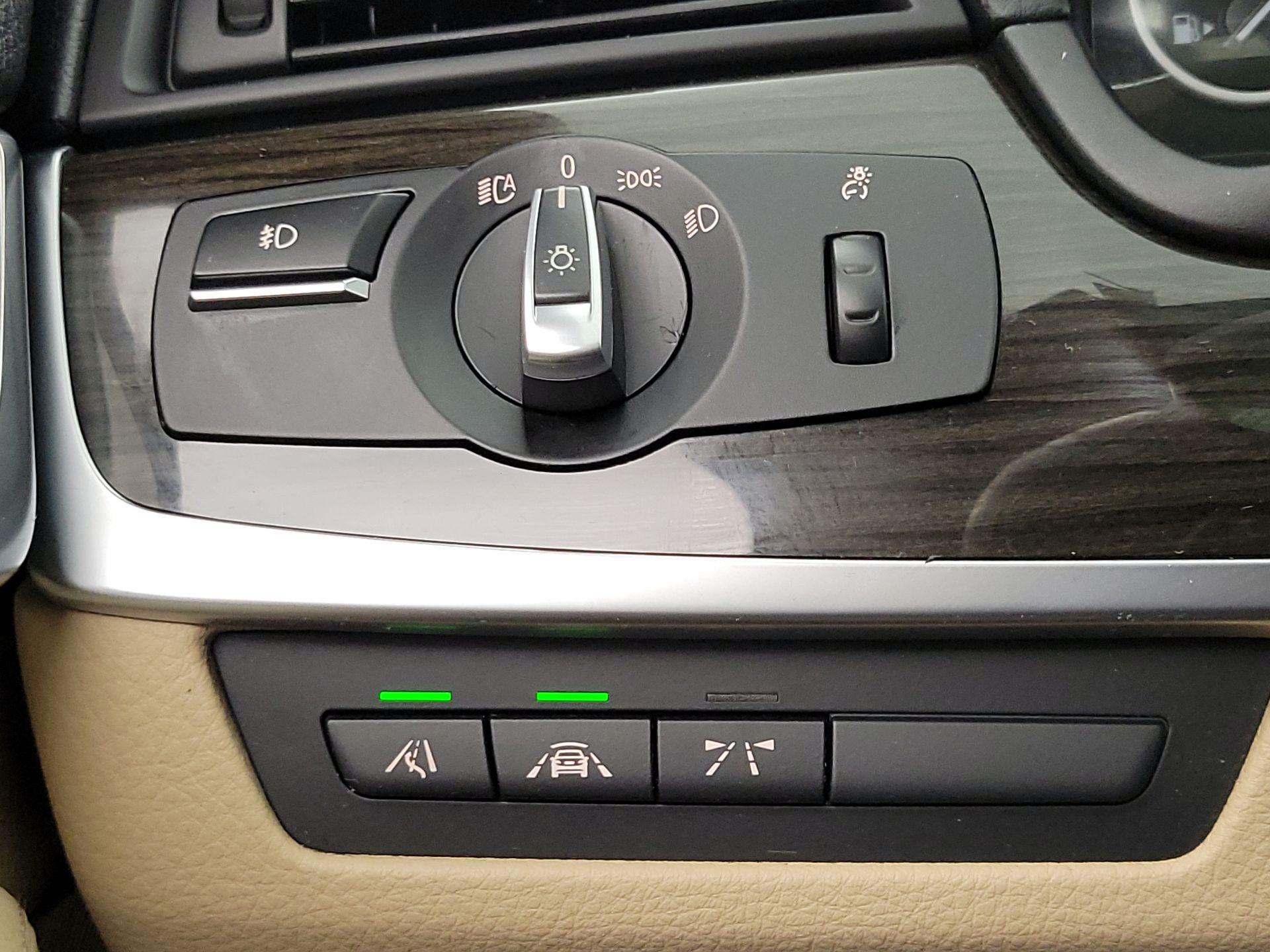 Thumbnail: 2016 BMW 5 Series - 13