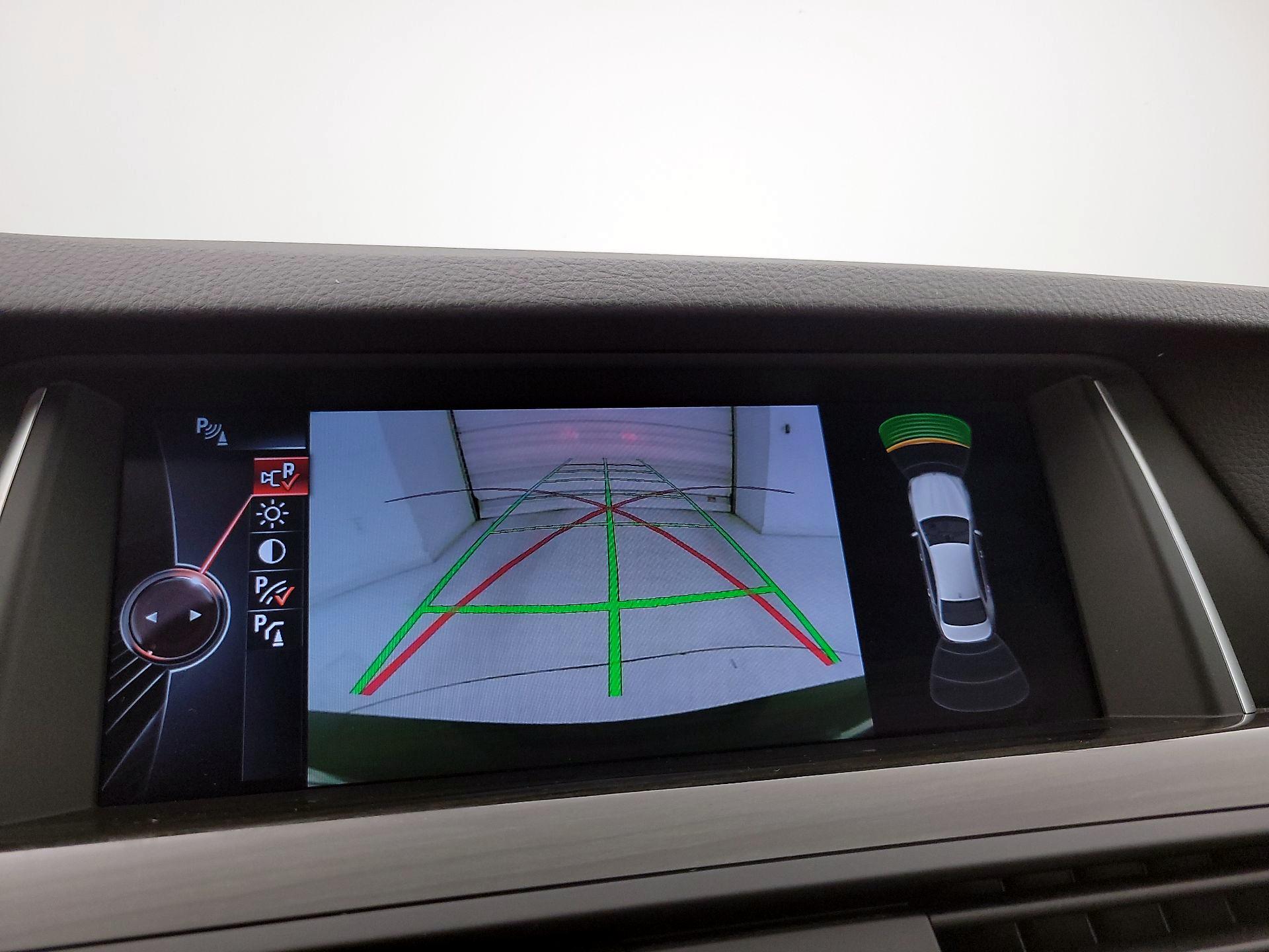 Thumbnail: 2016 BMW 5 Series - 15