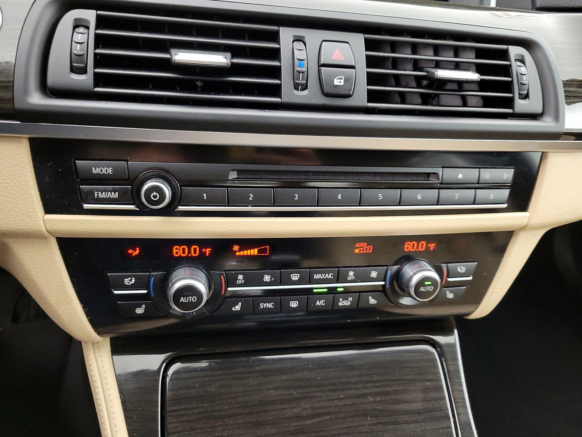 Thumbnail: 2016 BMW 5 Series - 17