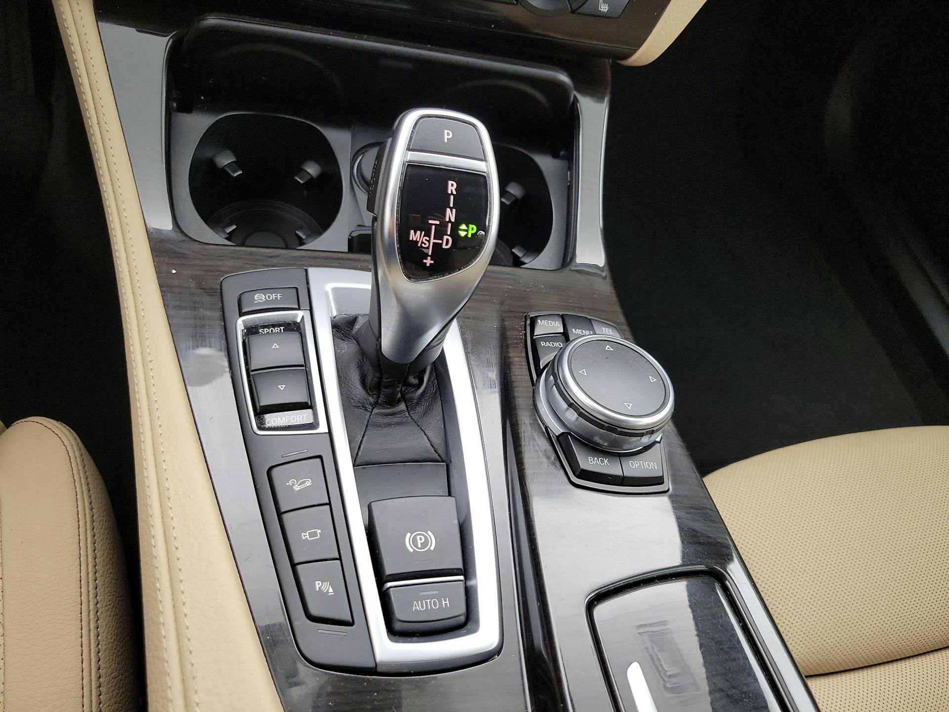 Thumbnail: 2016 BMW 5 Series - 18