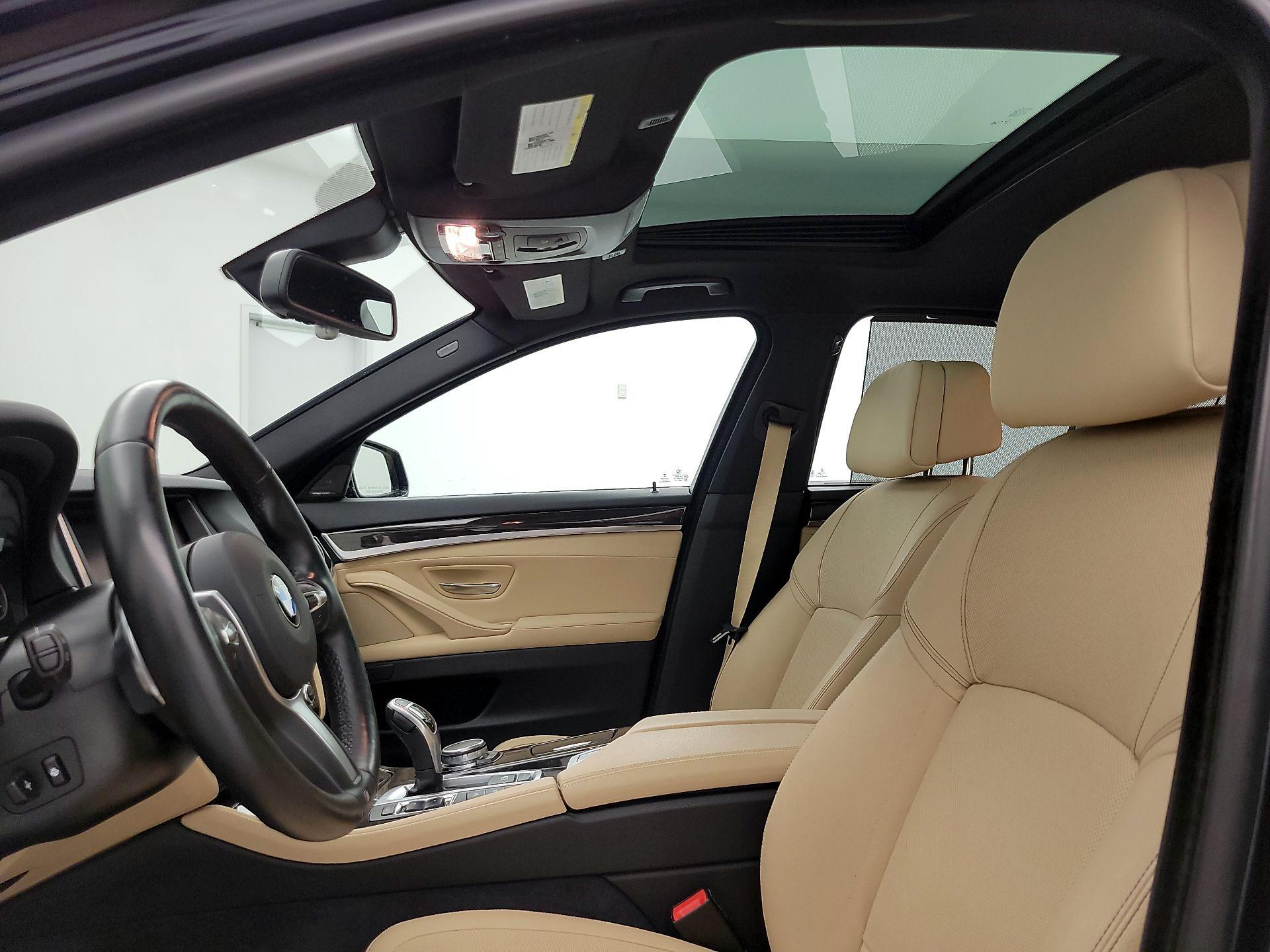 Thumbnail: 2016 BMW 5 Series - 20