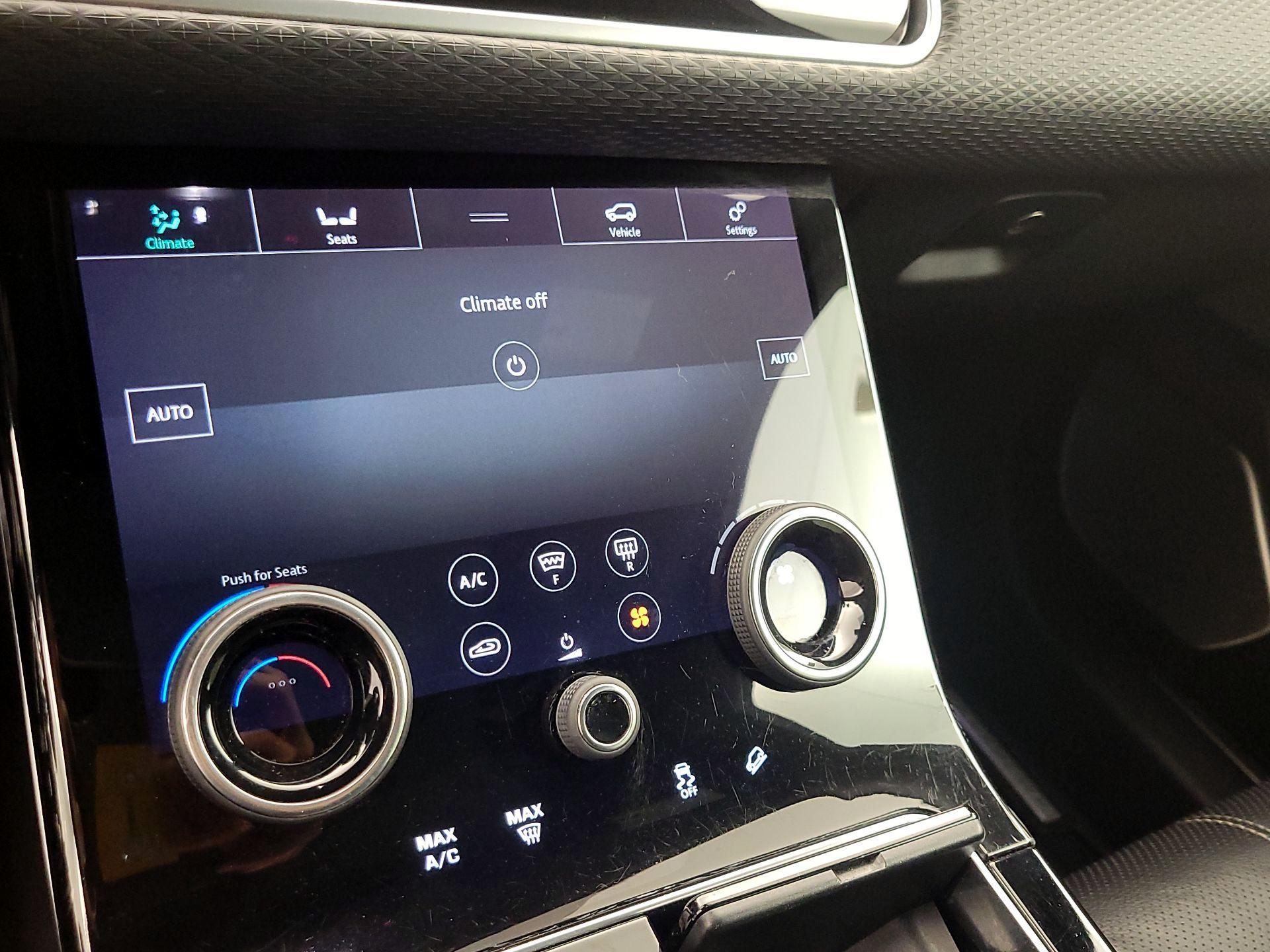 Thumbnail: 2018 Land Rover Range Rover Velar - 17