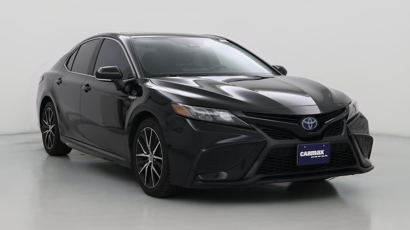2021 Toyota Camry SE Hero Image