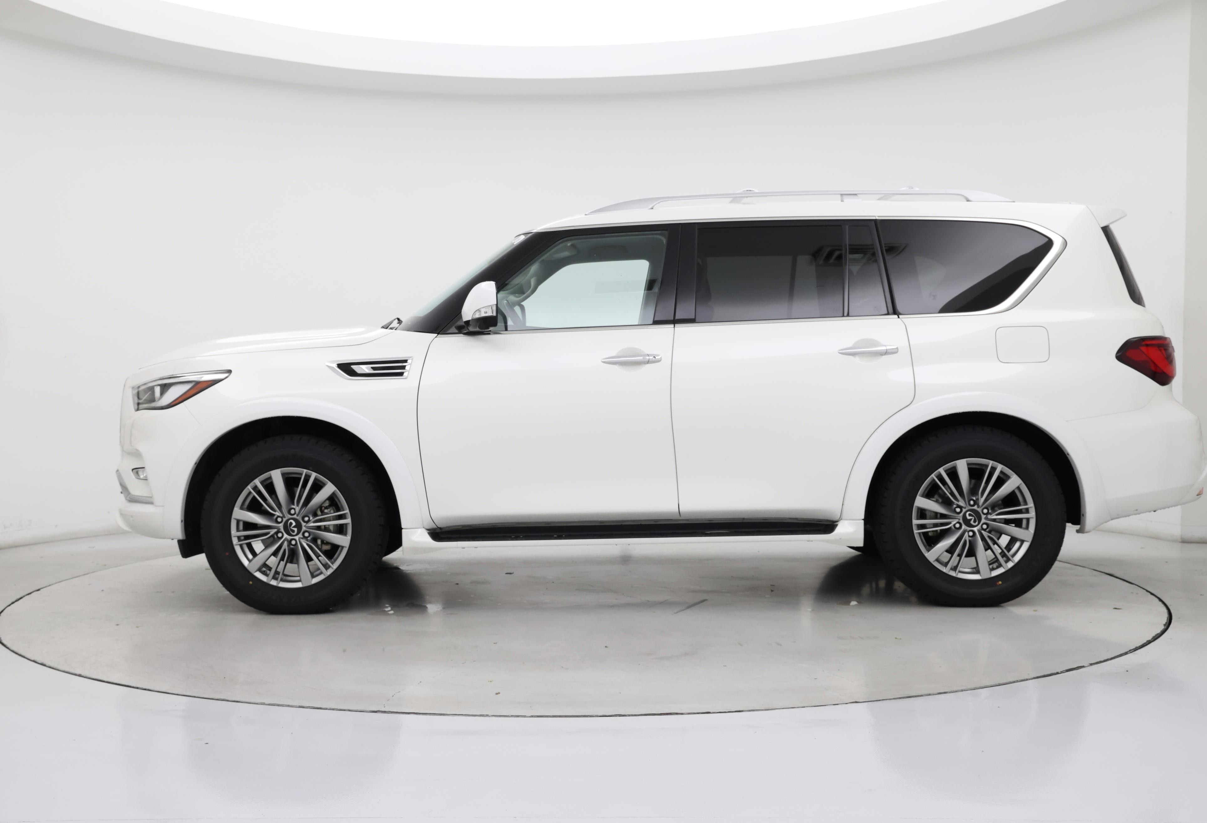 Thumbnail: 2021 INFINITI QX80 - 3