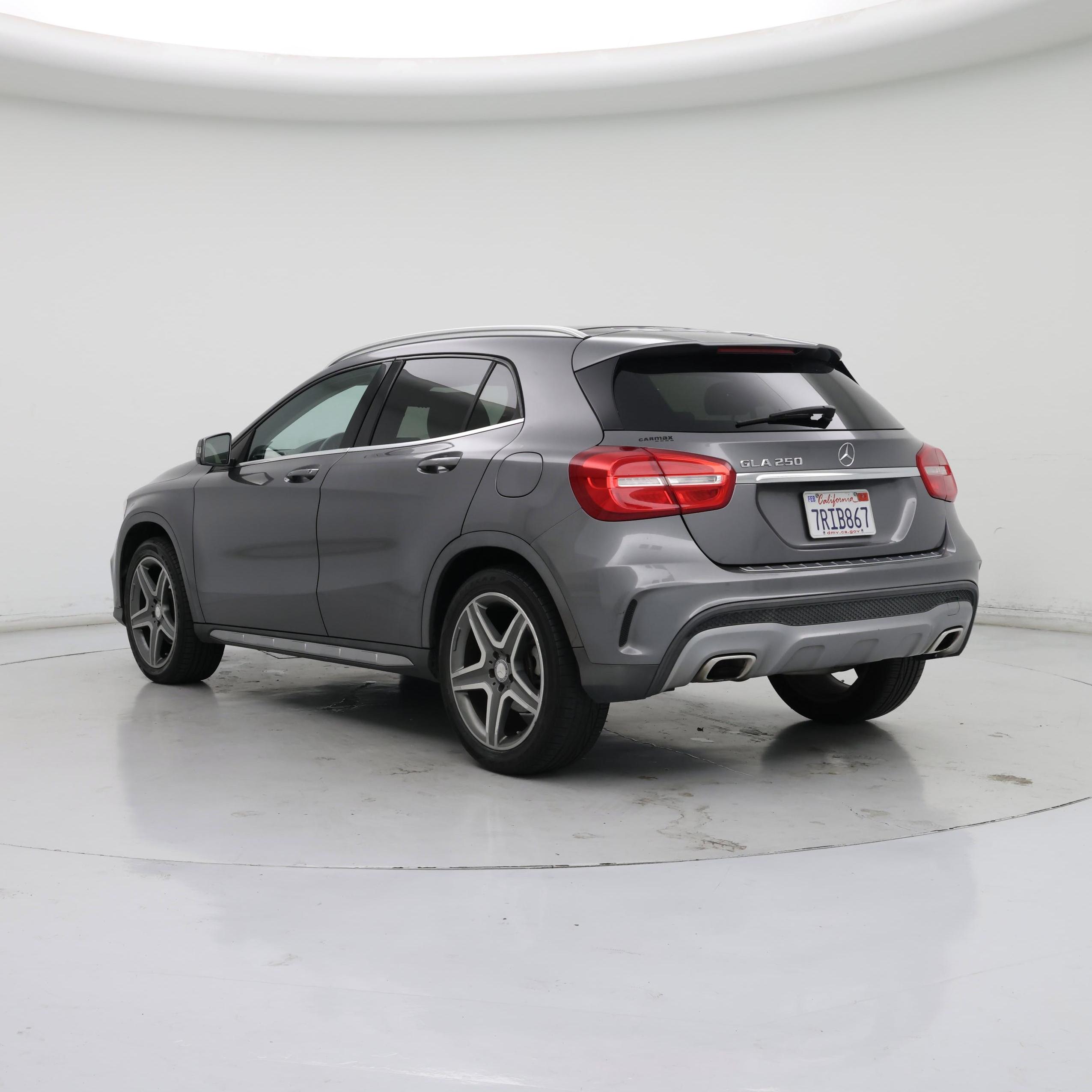 Thumbnail: 2016 Mercedes-Benz GLA - 2