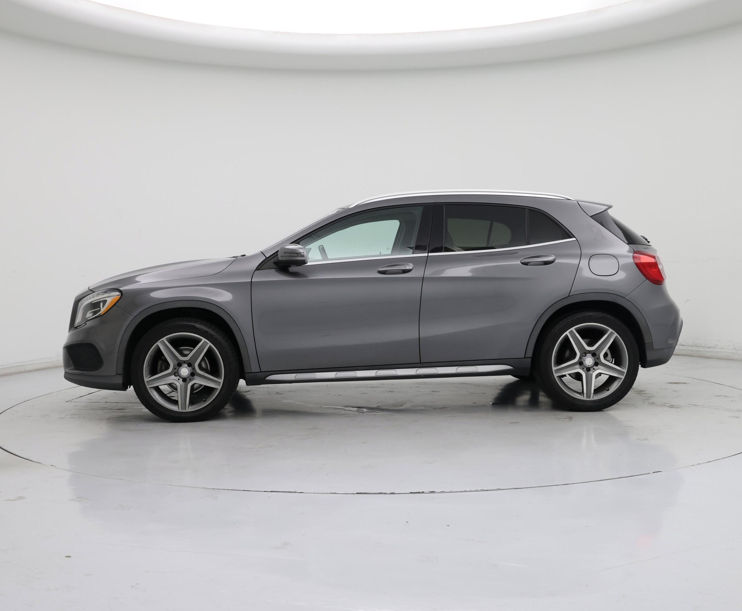 Thumbnail: 2016 Mercedes-Benz GLA - 3