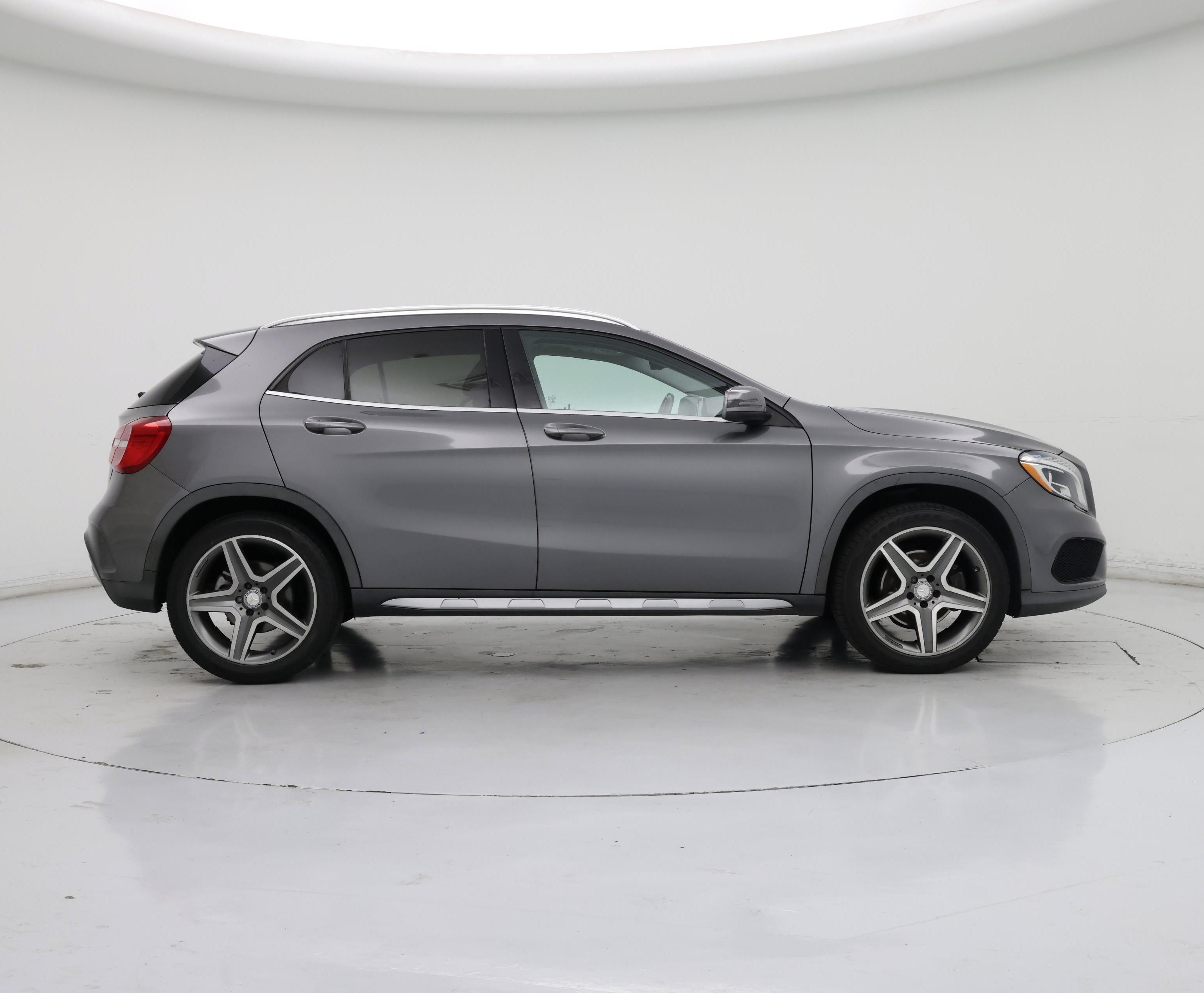 Thumbnail: 2016 Mercedes-Benz GLA - 7