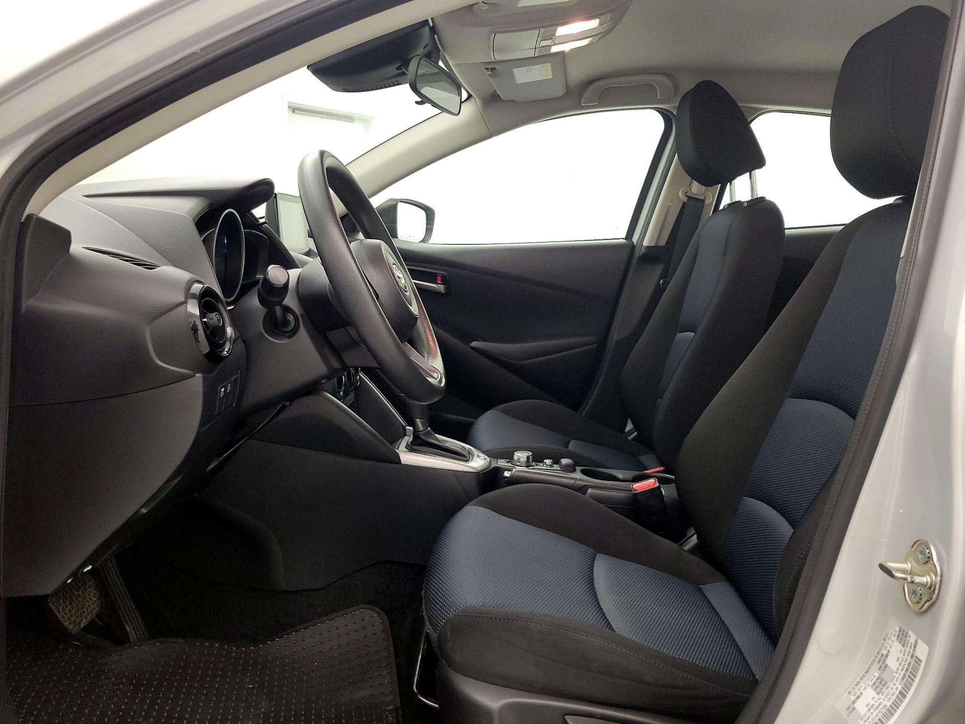 Thumbnail: 2019 Toyota Yaris - 11