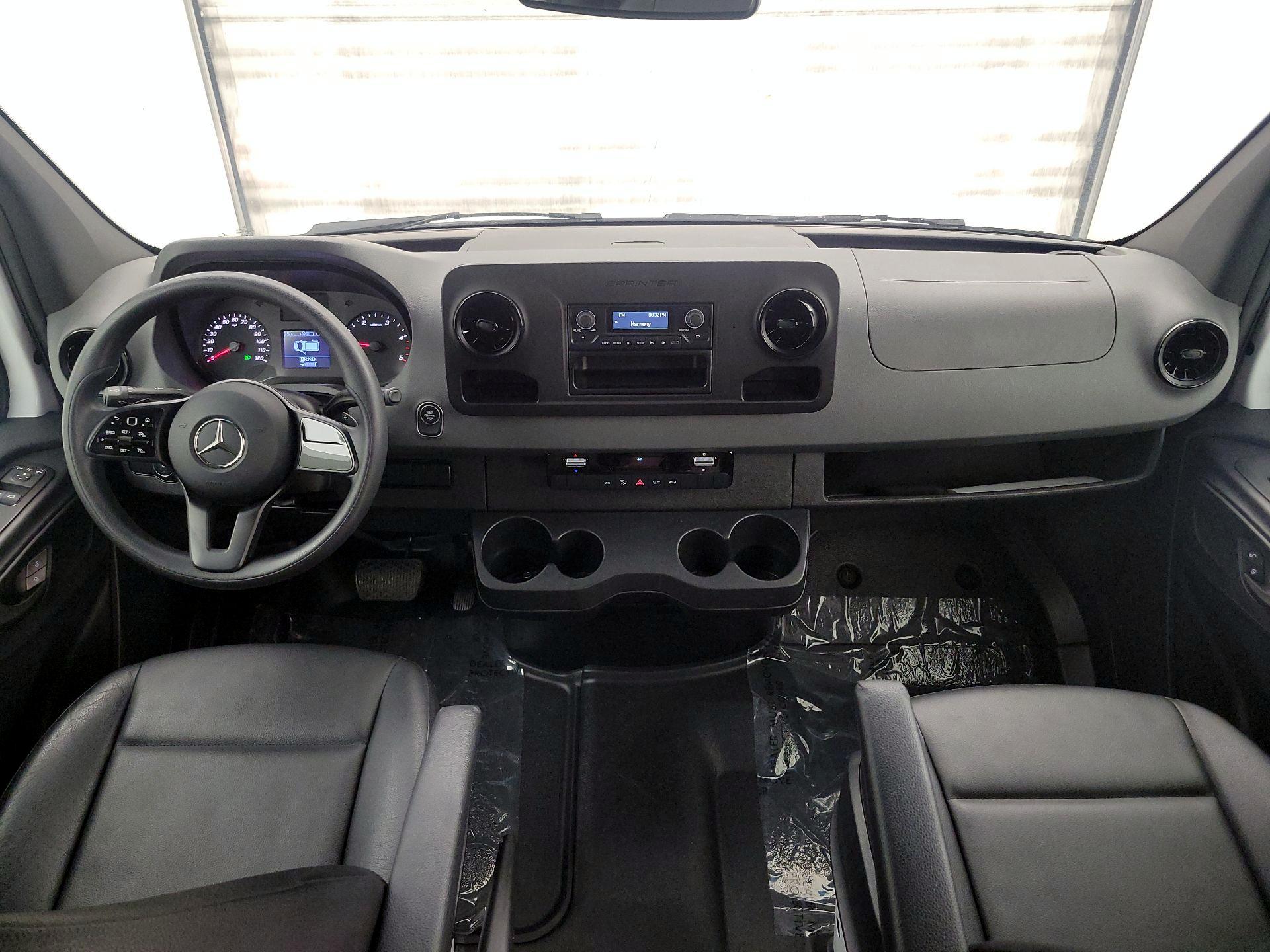 Thumbnail: 2021 Mercedes-Benz Sprinter - 9