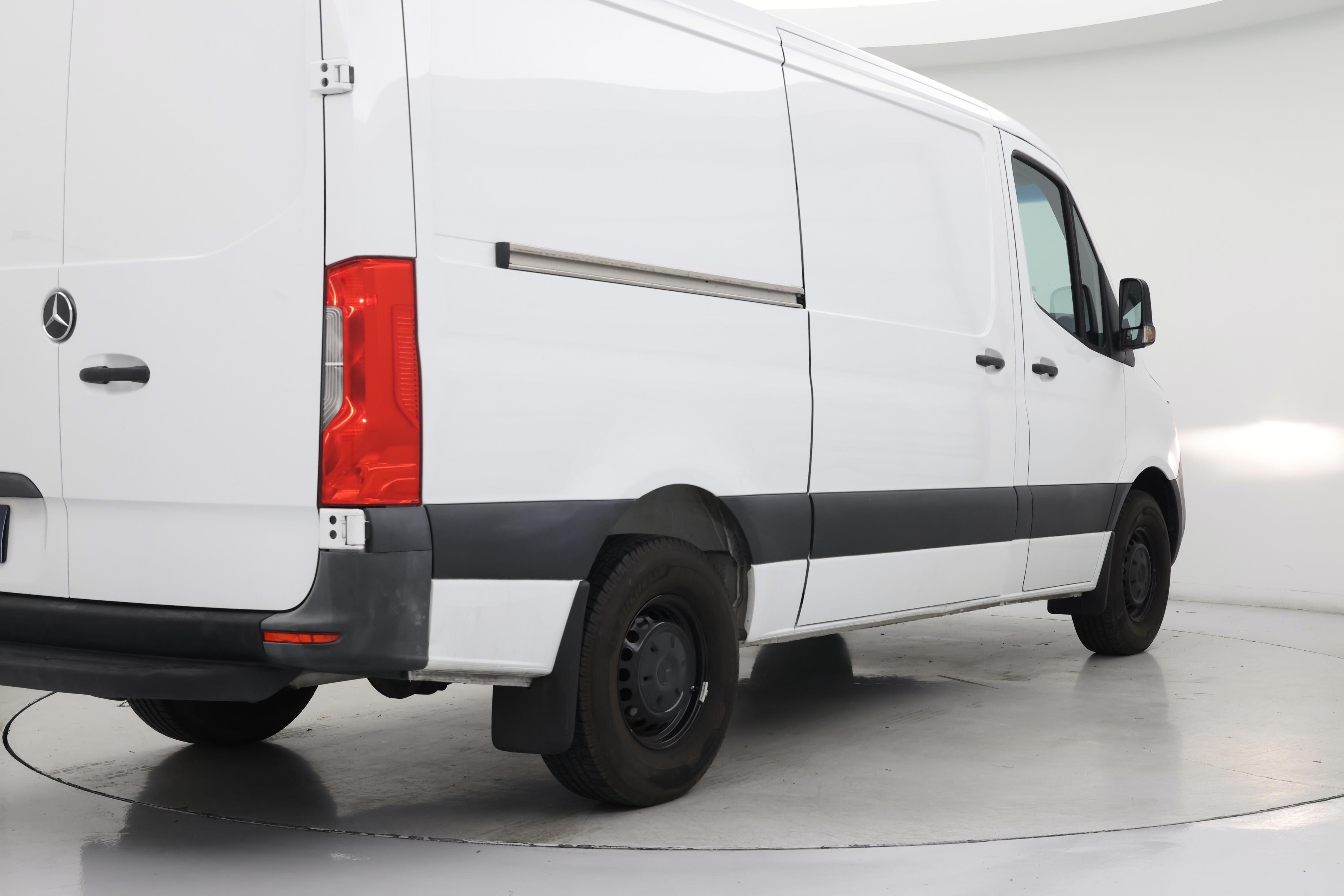 Thumbnail: 2021 Mercedes-Benz Sprinter - 8