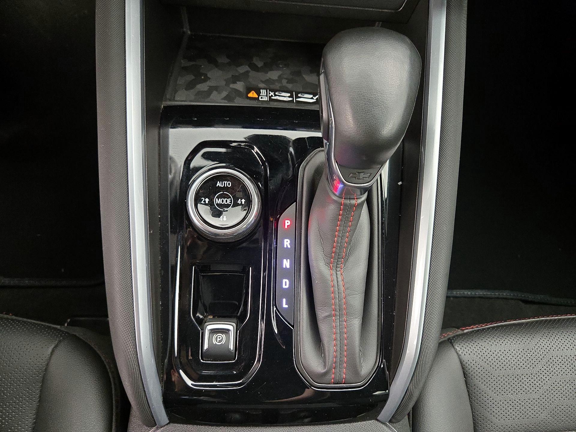 Thumbnail: 2023 Chevrolet Colorado - 17