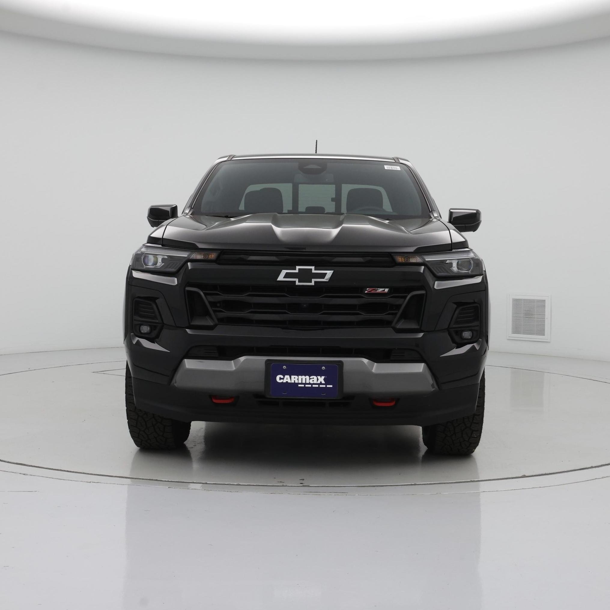 Thumbnail: 2023 Chevrolet Colorado - 5