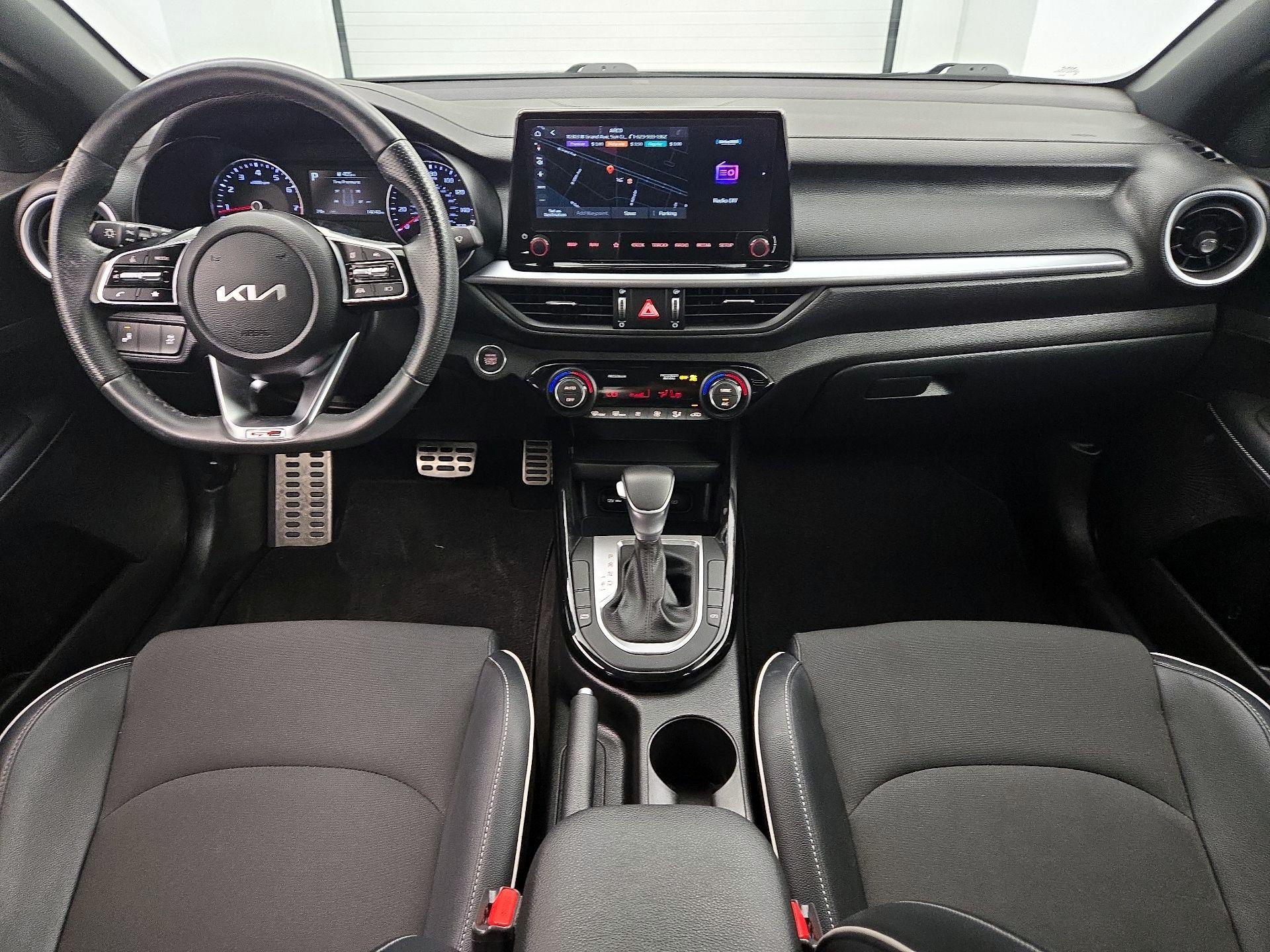 Thumbnail: 2023 Kia Forte - 9