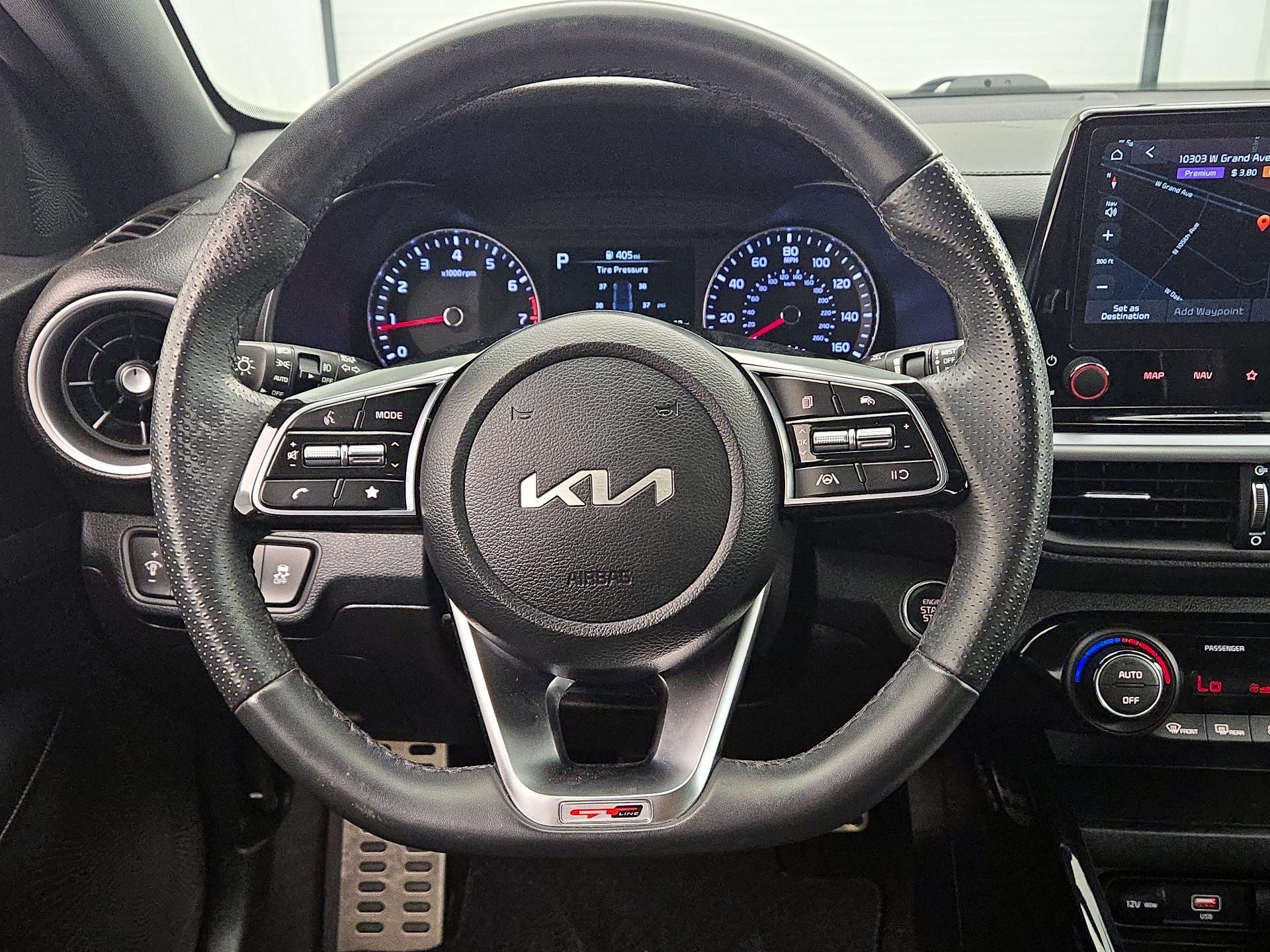 Thumbnail: 2023 Kia Forte - 10