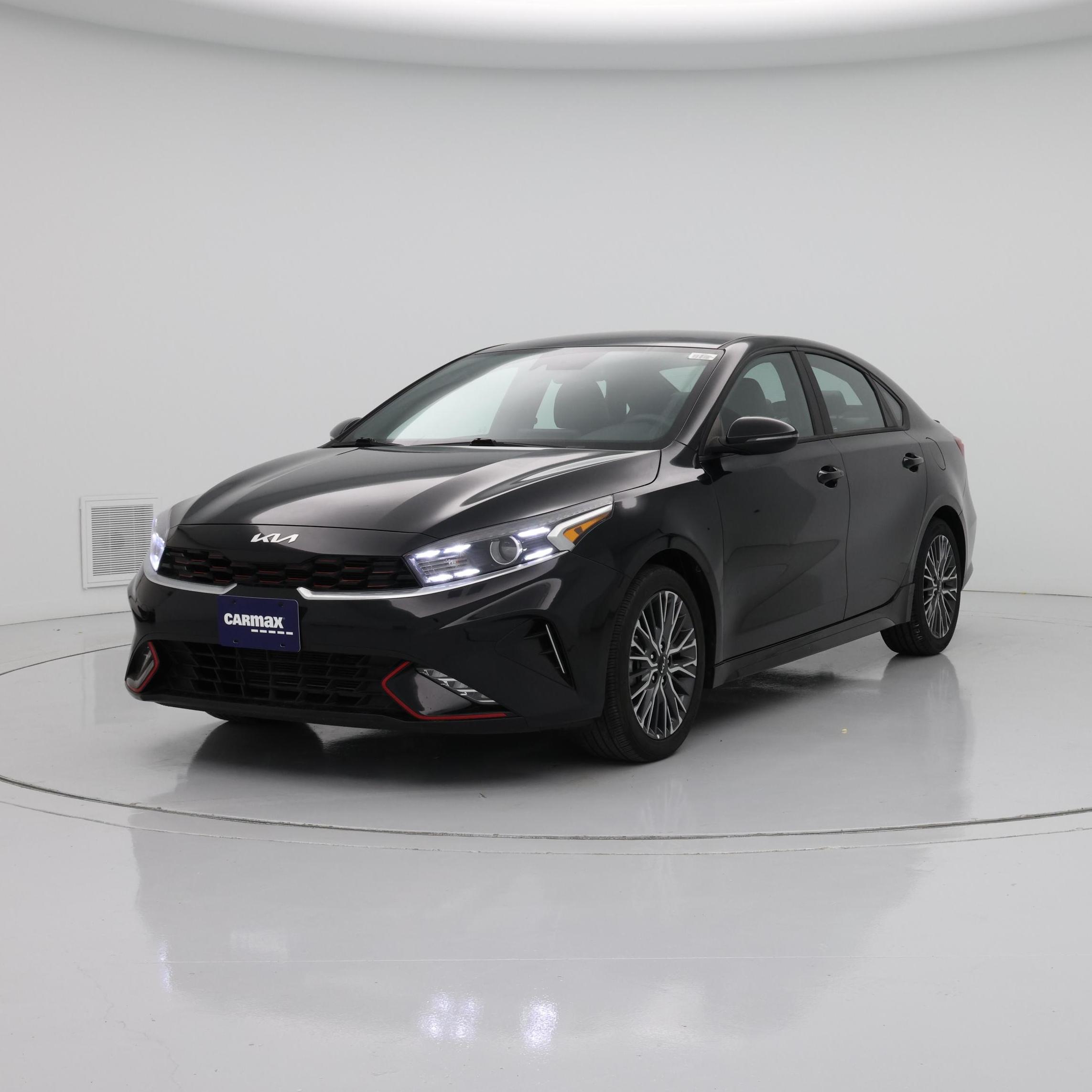 Thumbnail: 2023 Kia Forte - 4