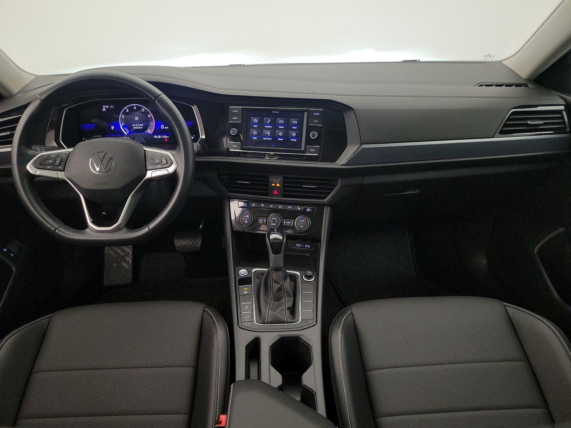 Thumbnail: 2023 Volkswagen Jetta - 9