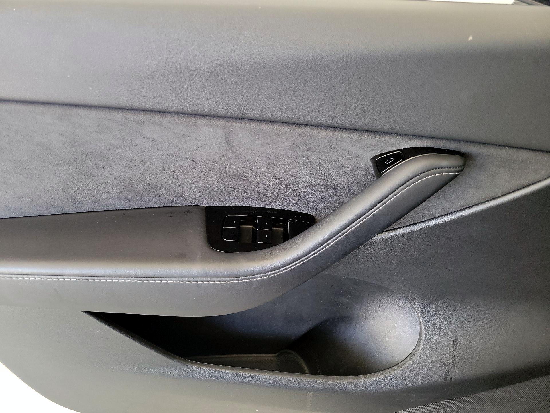 Thumbnail: 2021 Tesla Model Y - 12