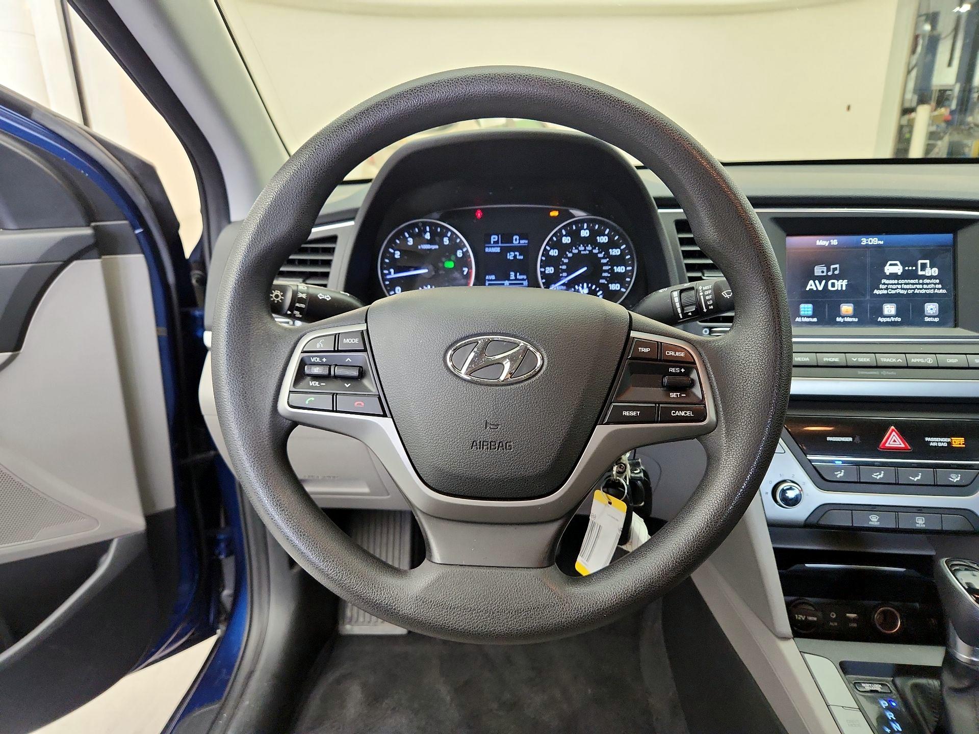 Thumbnail: 2017 Hyundai Elantra - 10
