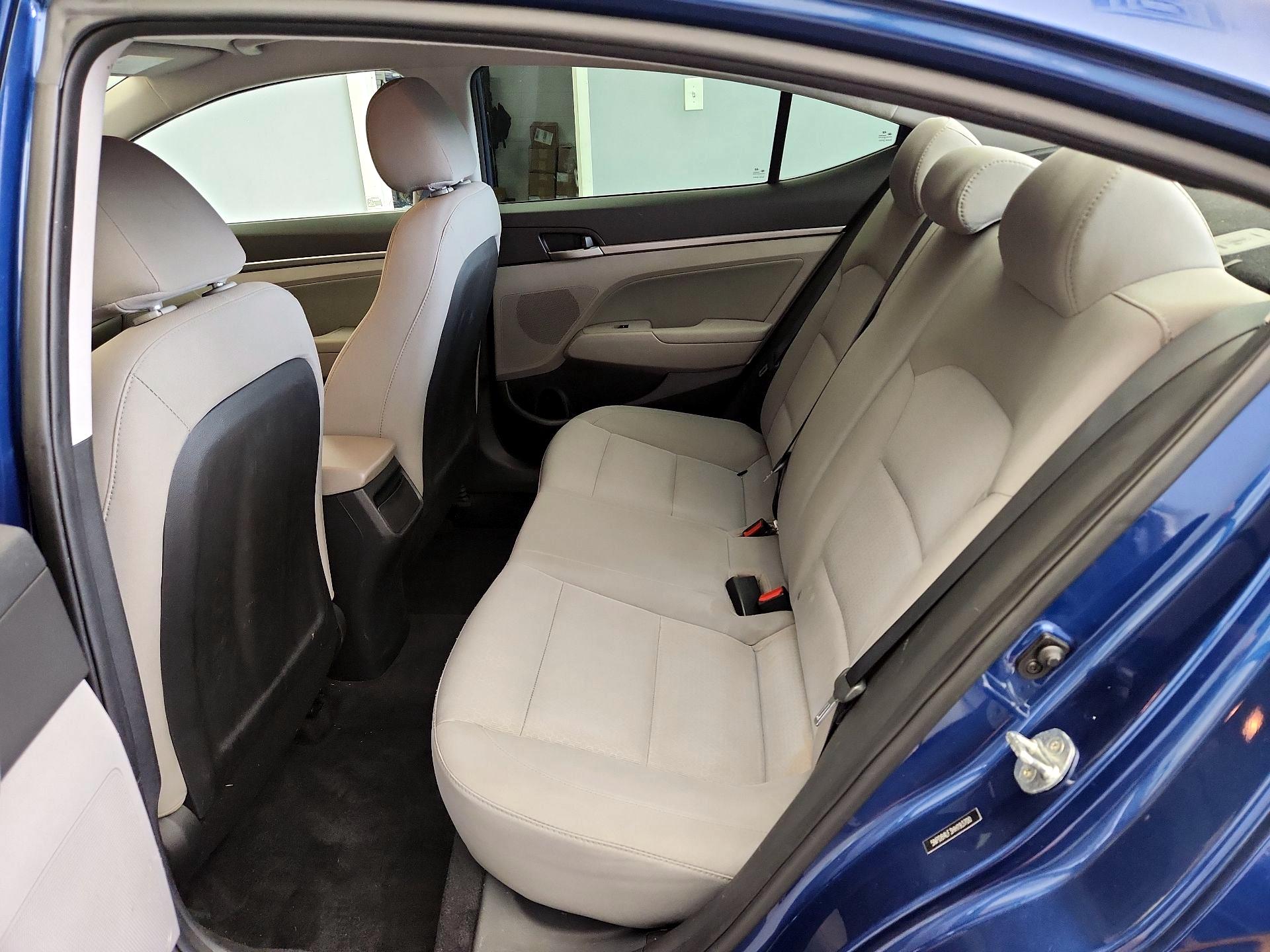 Thumbnail: 2017 Hyundai Elantra - 19