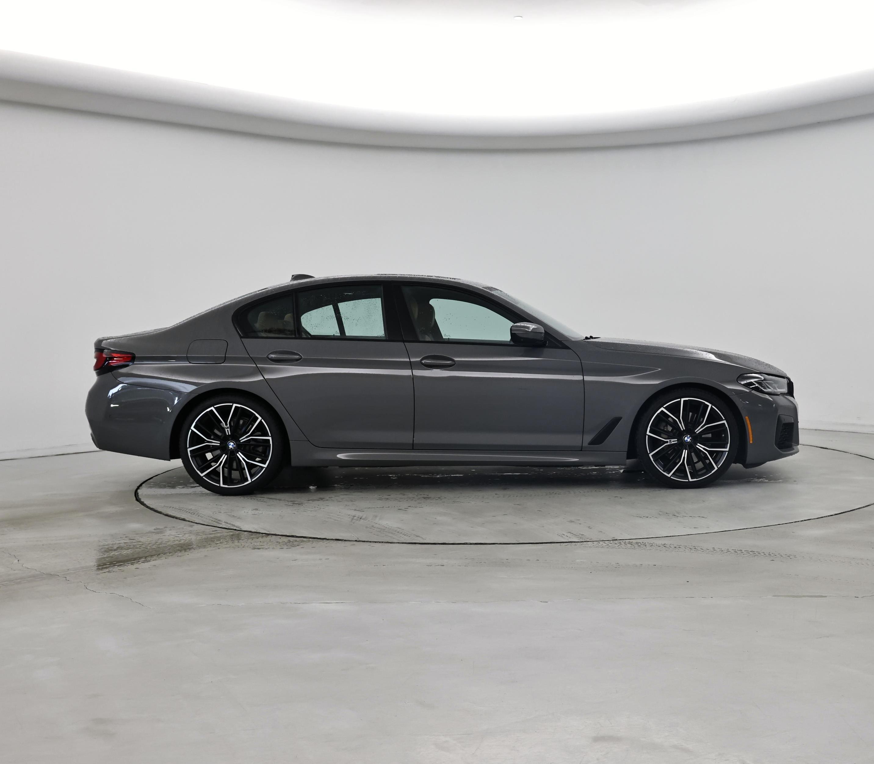 Thumbnail: 2021 BMW 5 Series - 7