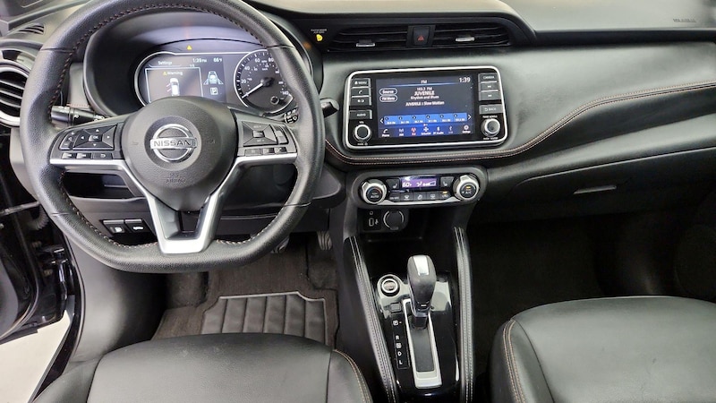 2020 Nissan Kicks SR 9