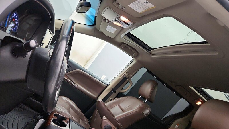 2017 Toyota Sienna Limited 20