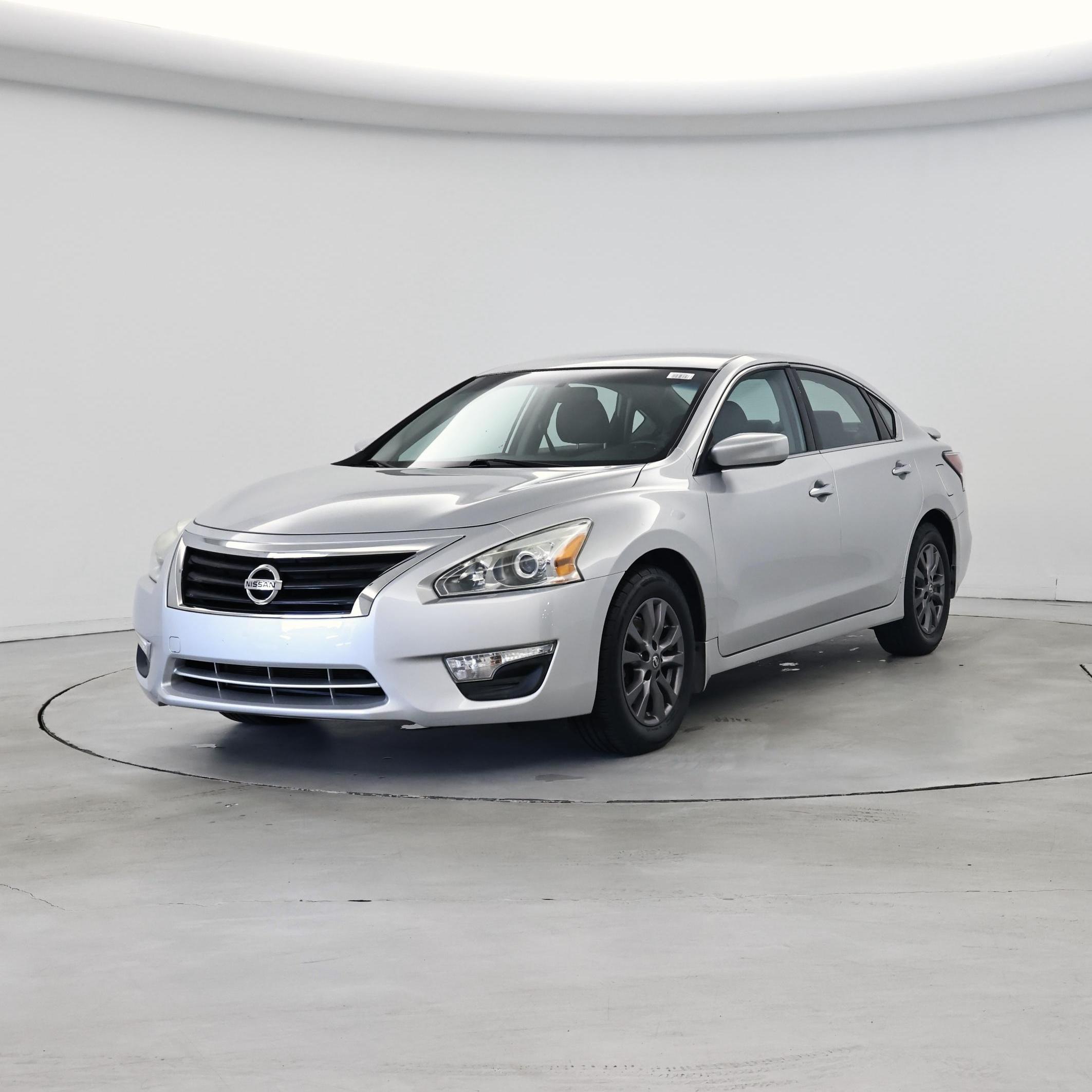 Thumbnail: 2015 Nissan Altima - 4
