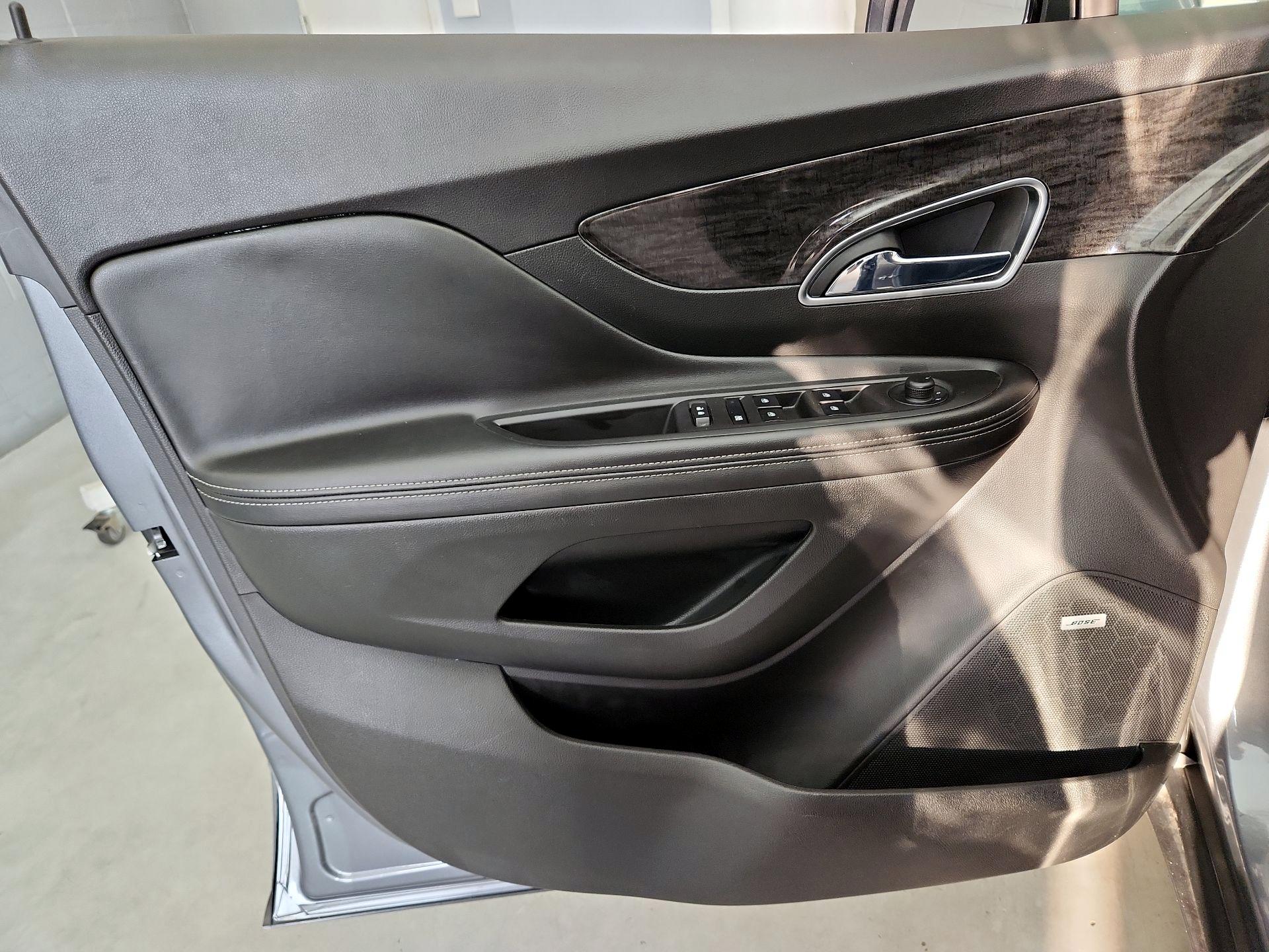 Thumbnail: 2014 Buick Encore - 12
