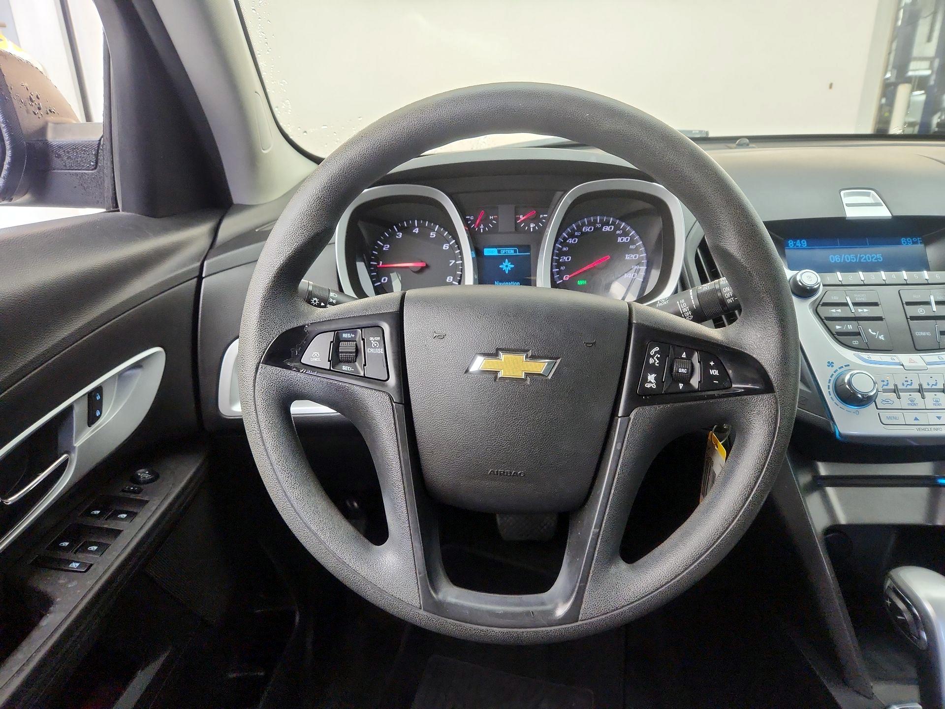 Thumbnail: 2013 Chevrolet Equinox - 10