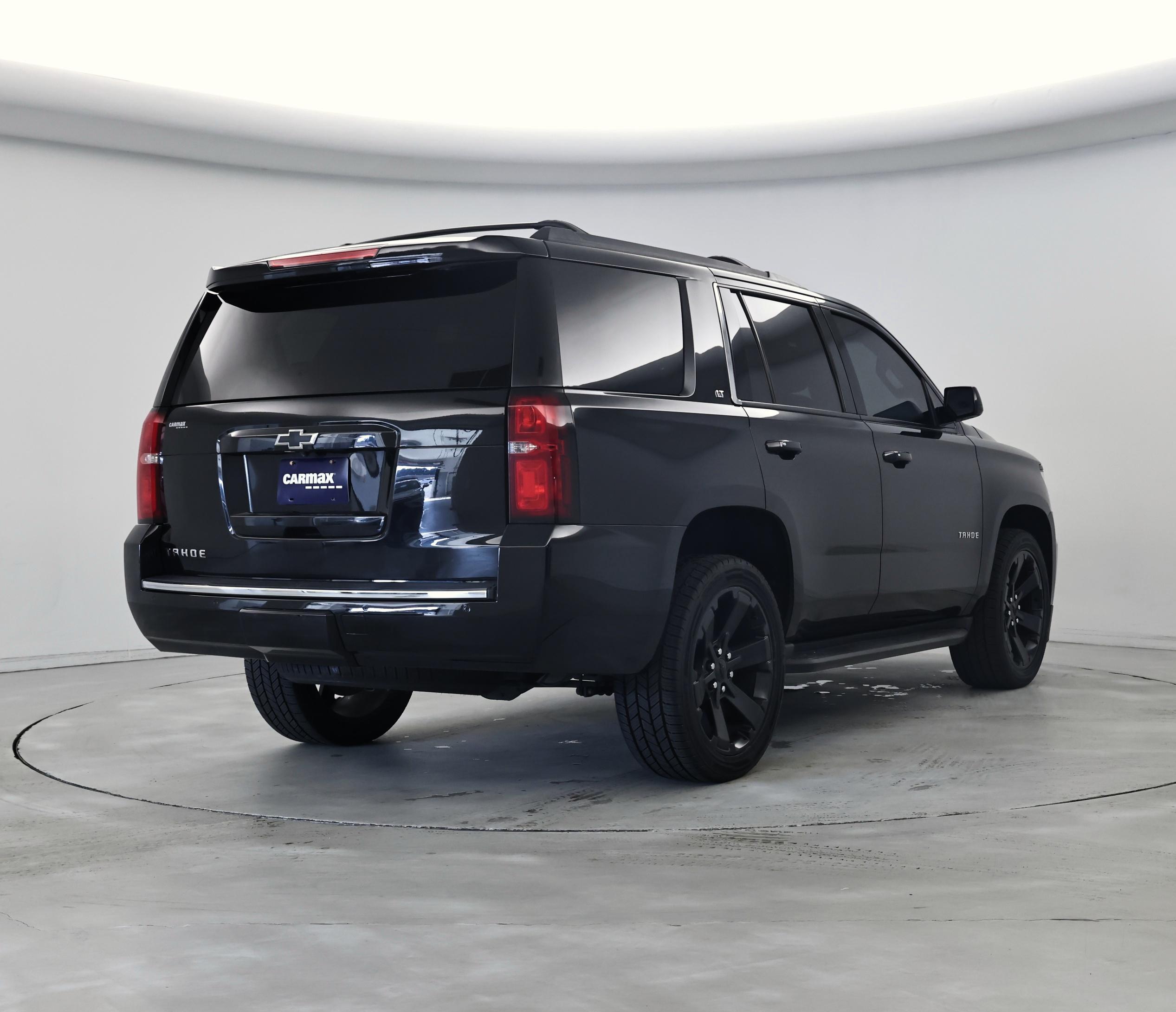 Thumbnail: 2017 Chevrolet Tahoe - 8