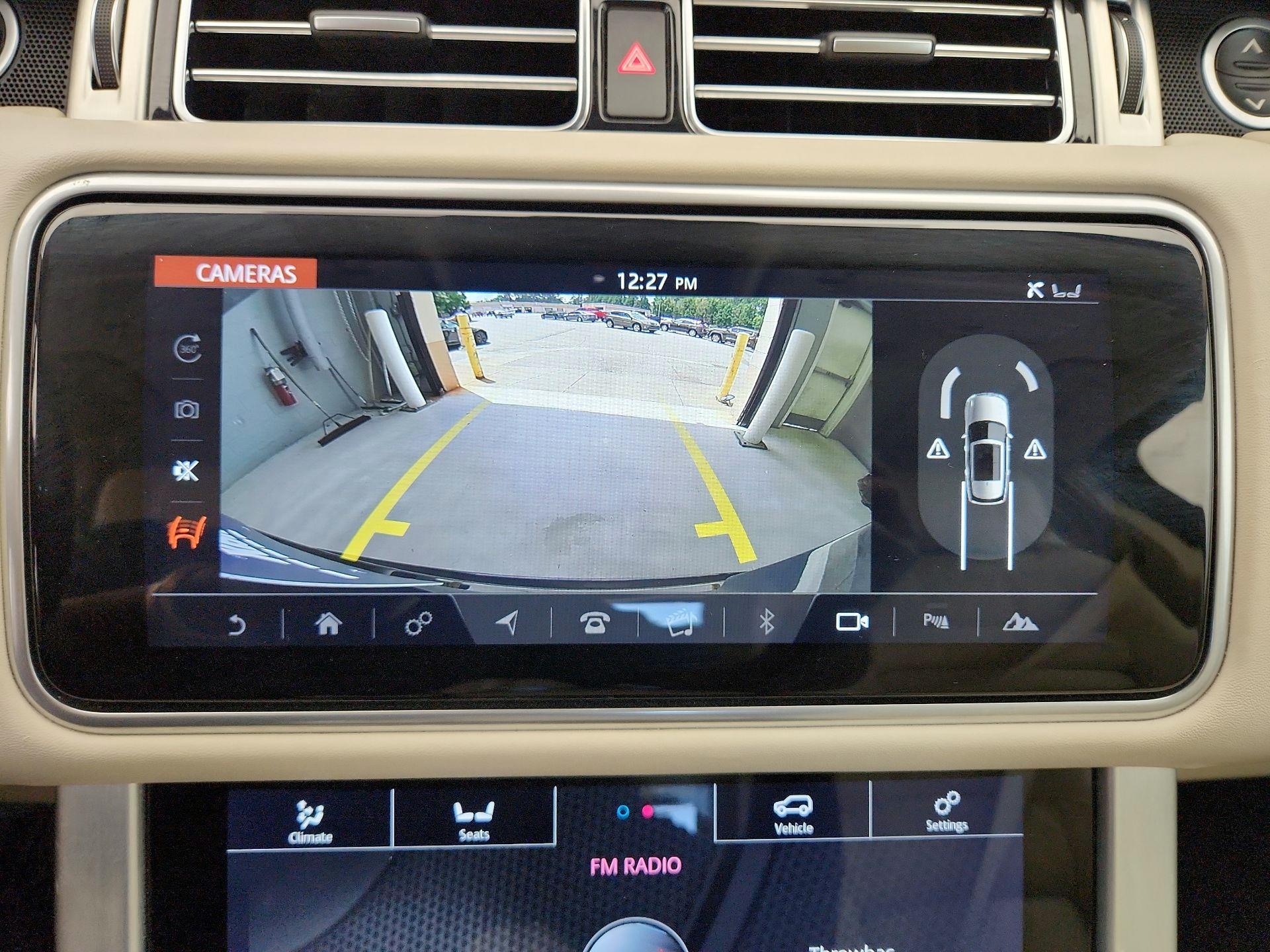 Thumbnail: 2020 Land Rover Range Rover - 14