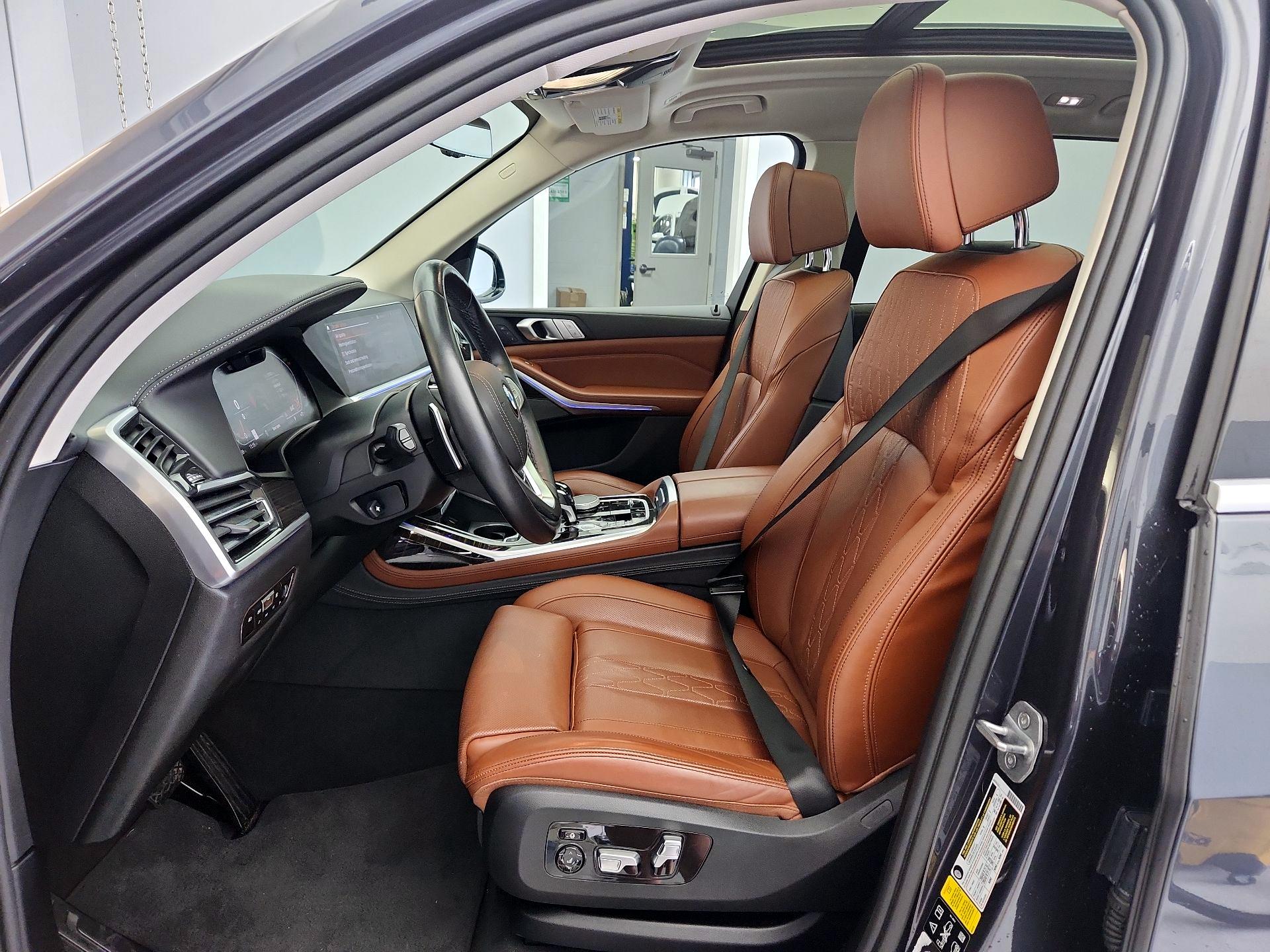 Thumbnail: 2019 BMW X7 - 11