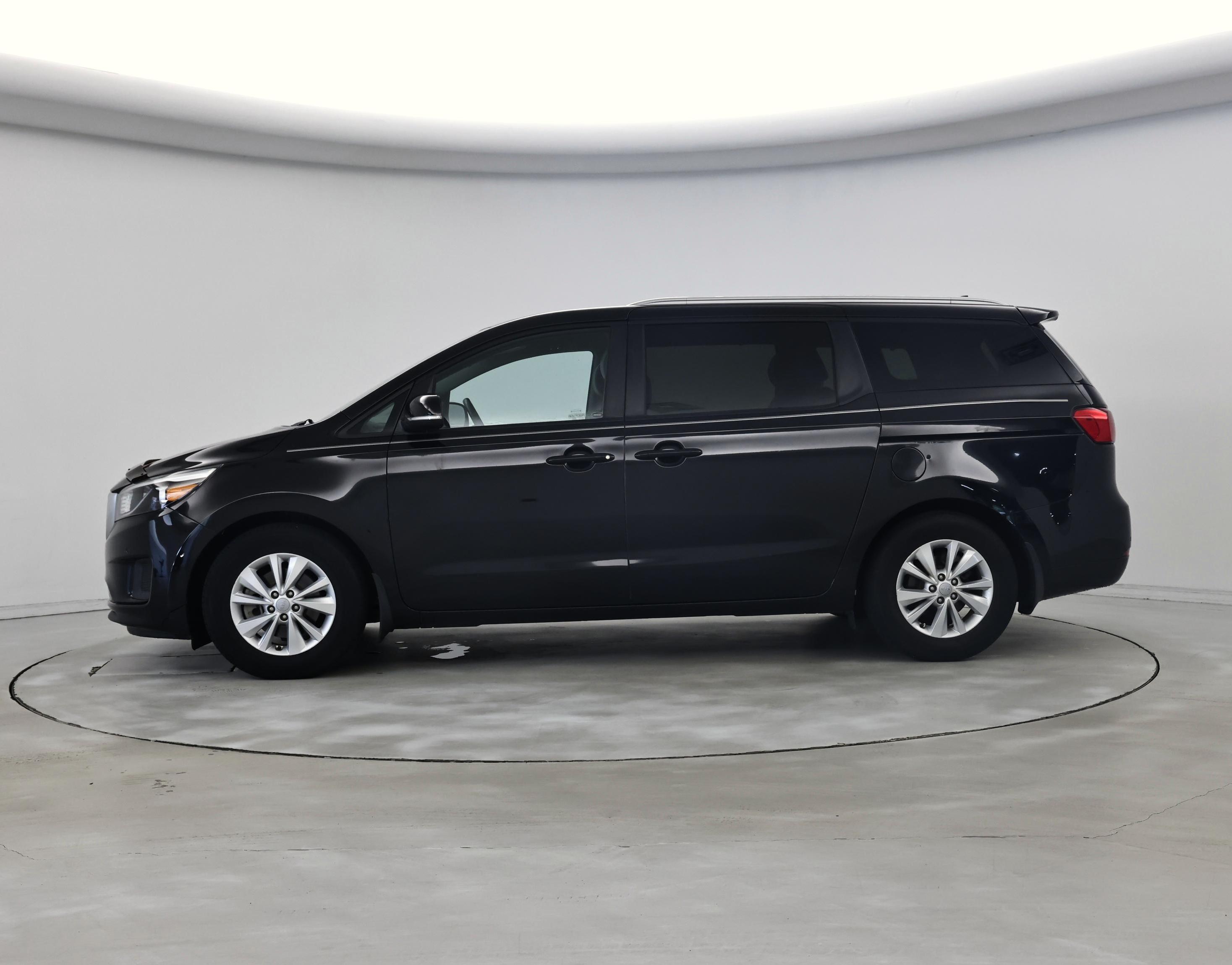 Thumbnail: 2018 Kia Sedona - 3
