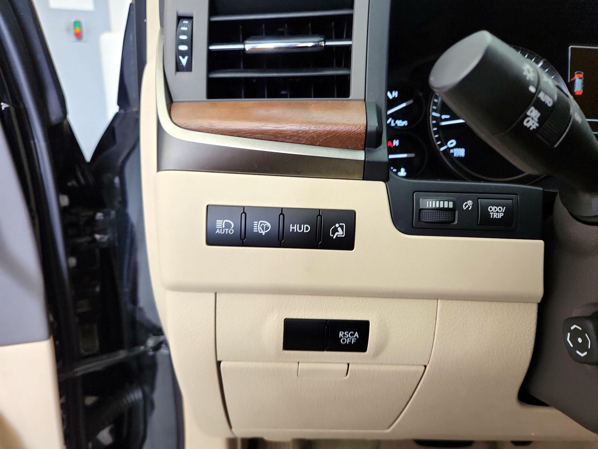 Thumbnail: 2017 Lexus LX - 13