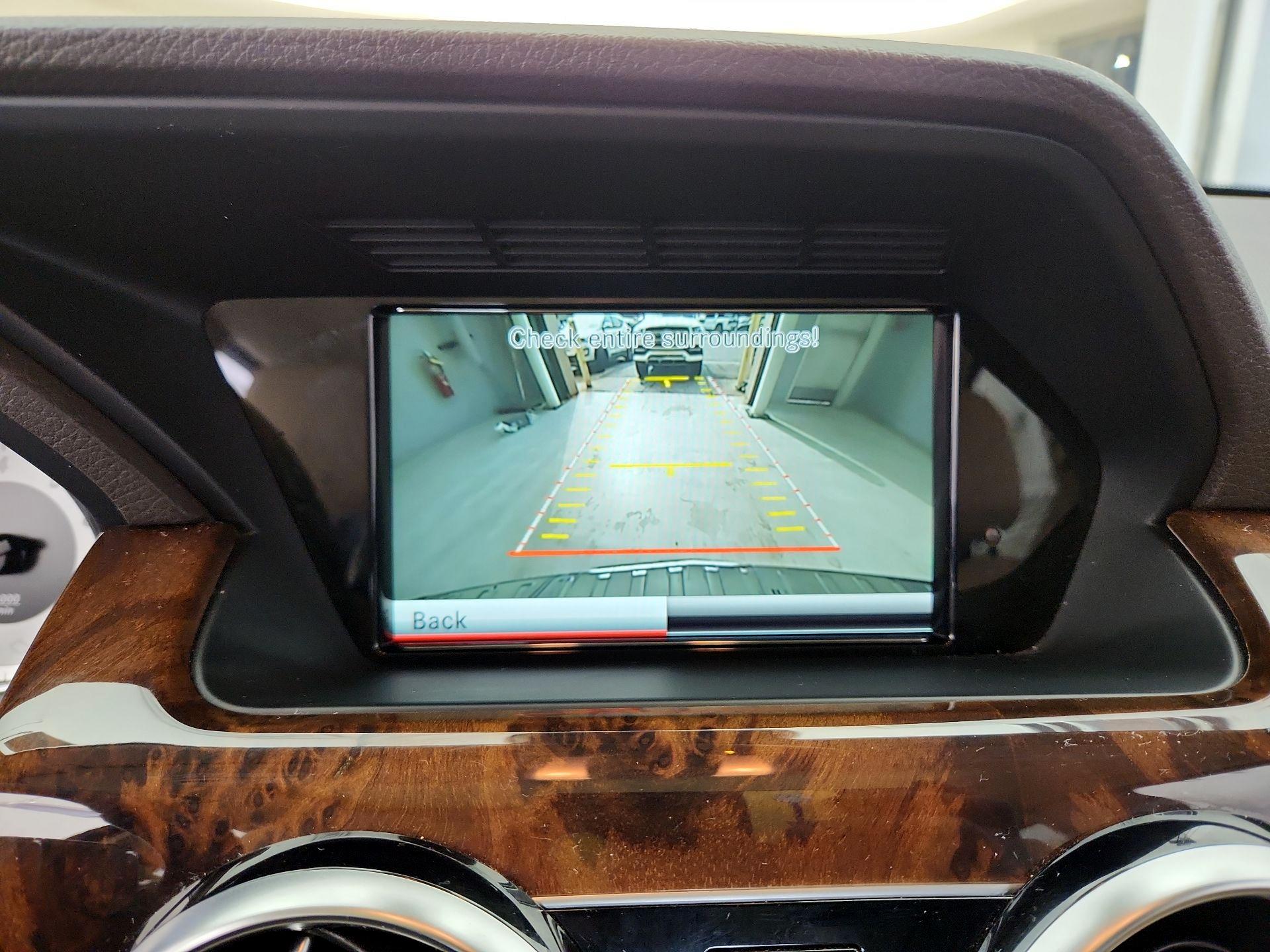 Thumbnail: 2015 Mercedes-Benz GLK - 14
