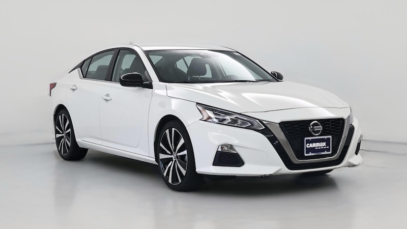 2022 Nissan Altima SR Hero Image