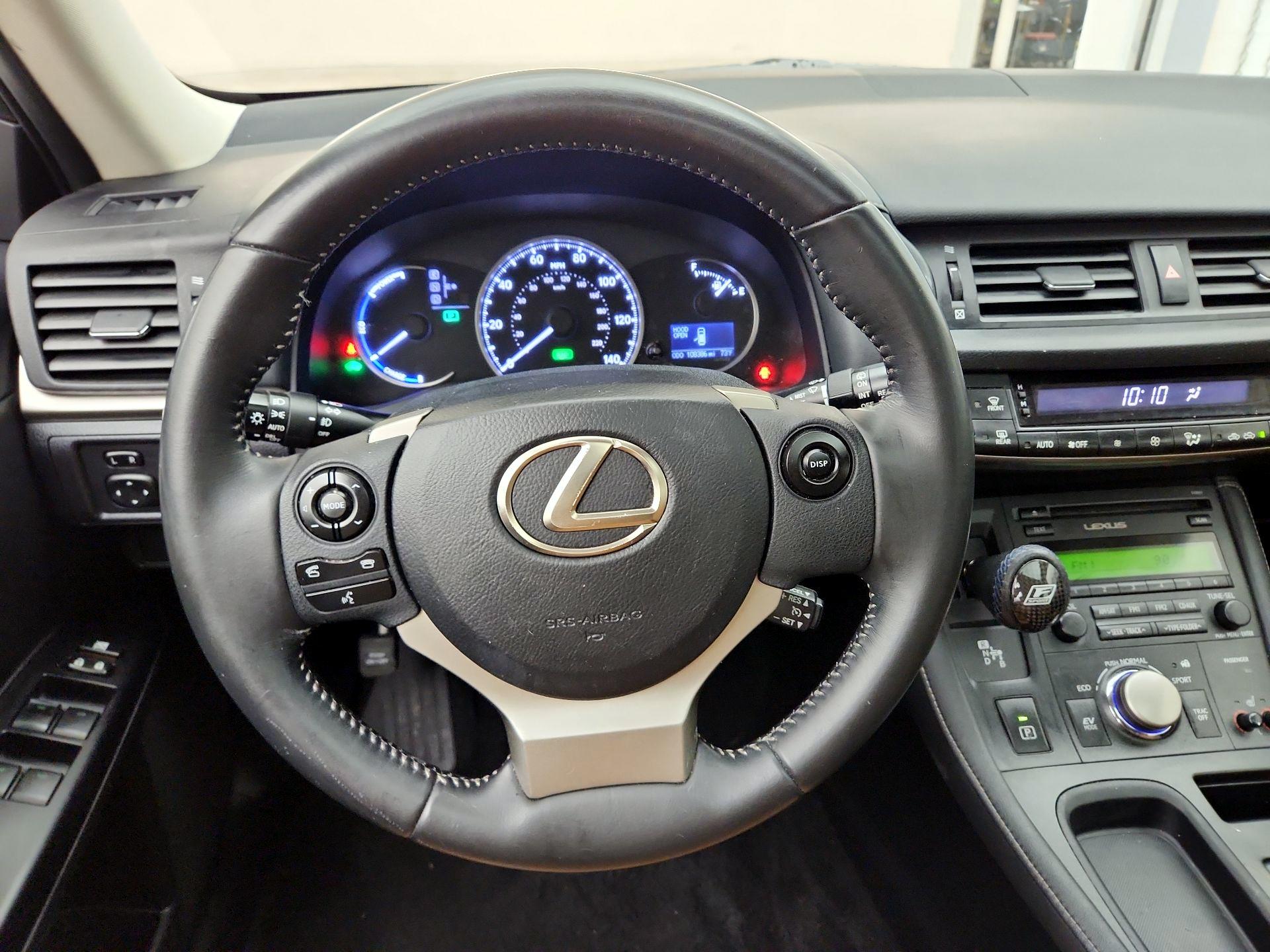 Thumbnail: 2015 Lexus CT - 10