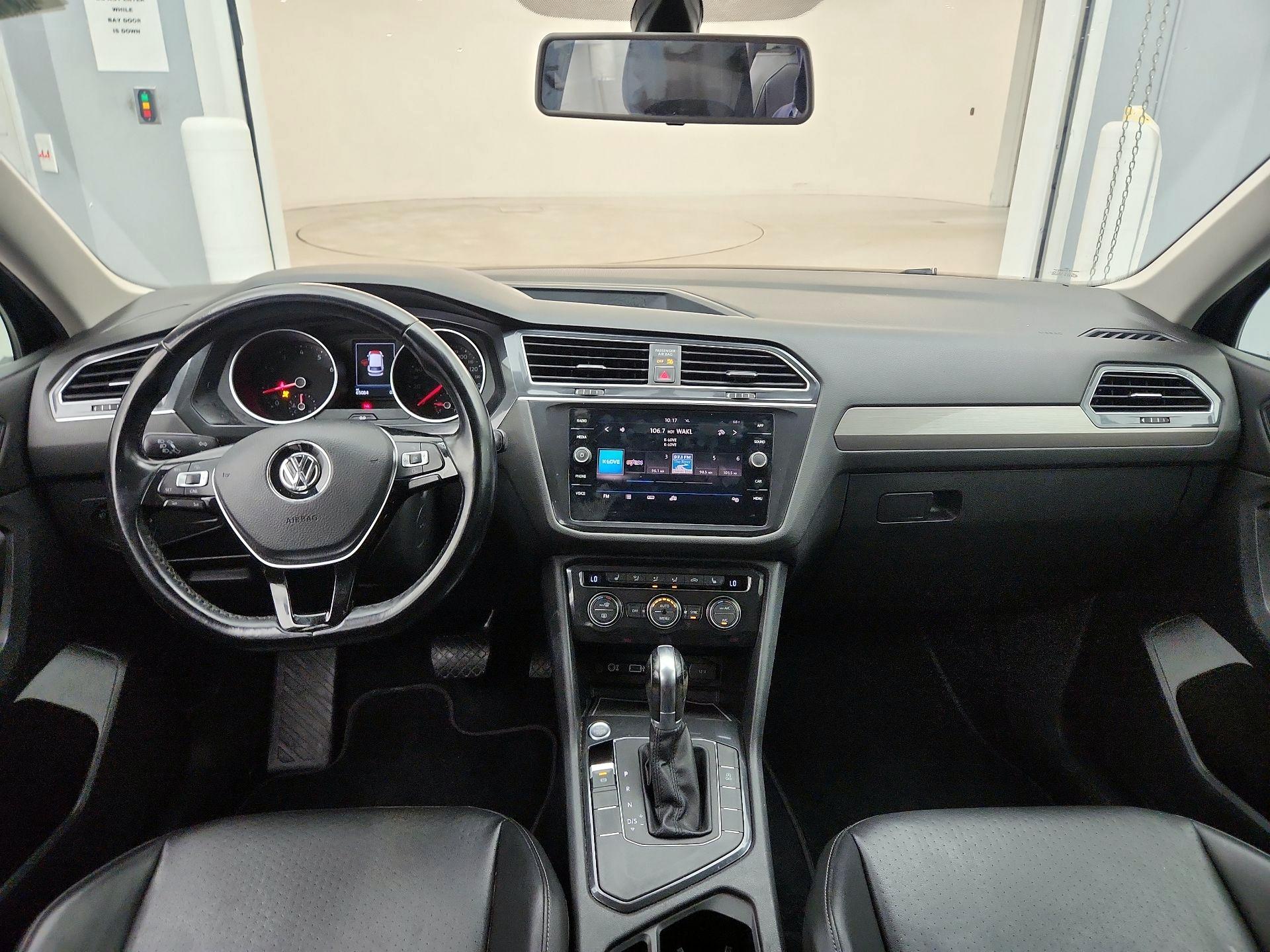 Thumbnail: 2018 Volkswagen Tiguan - 9