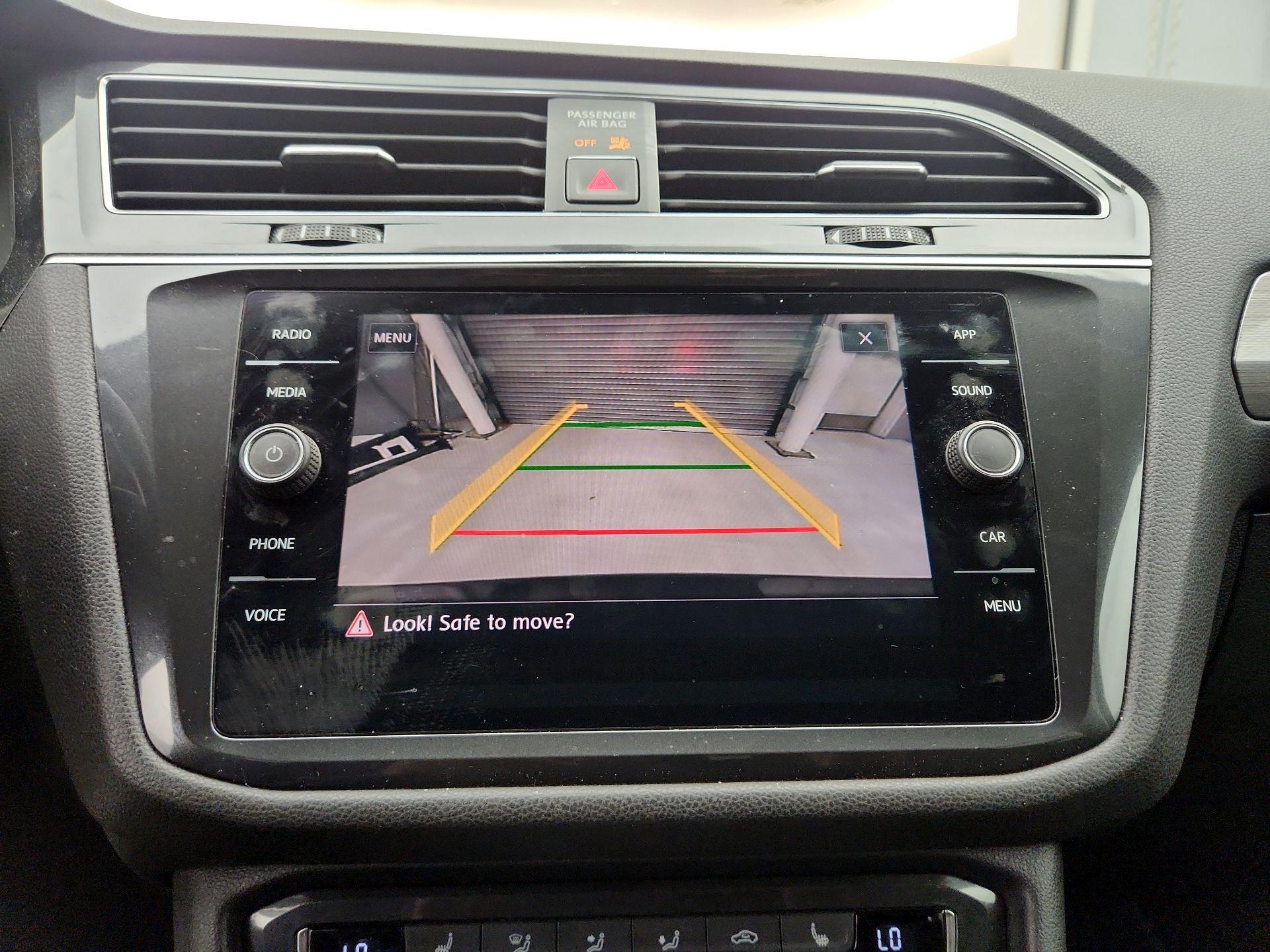 Thumbnail: 2018 Volkswagen Tiguan - 14