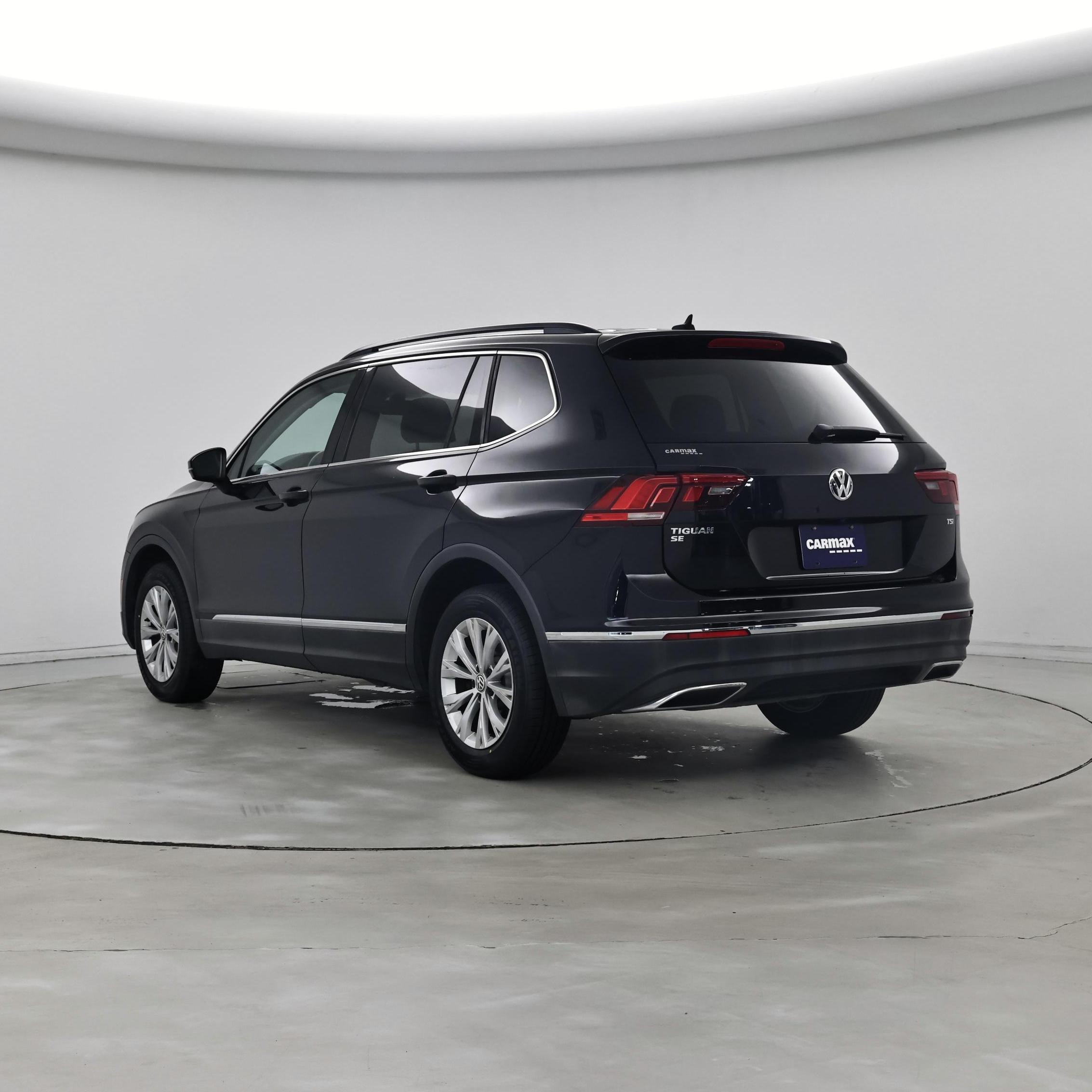 Thumbnail: 2018 Volkswagen Tiguan - 2