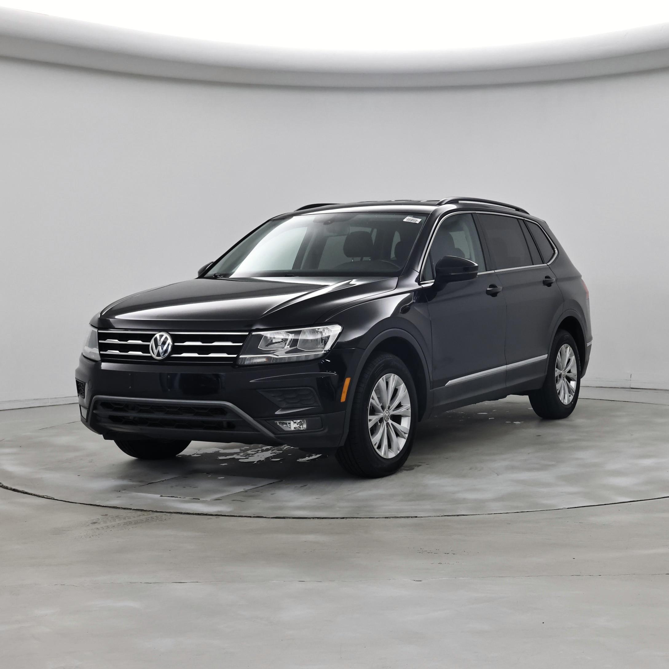 Thumbnail: 2018 Volkswagen Tiguan - 4
