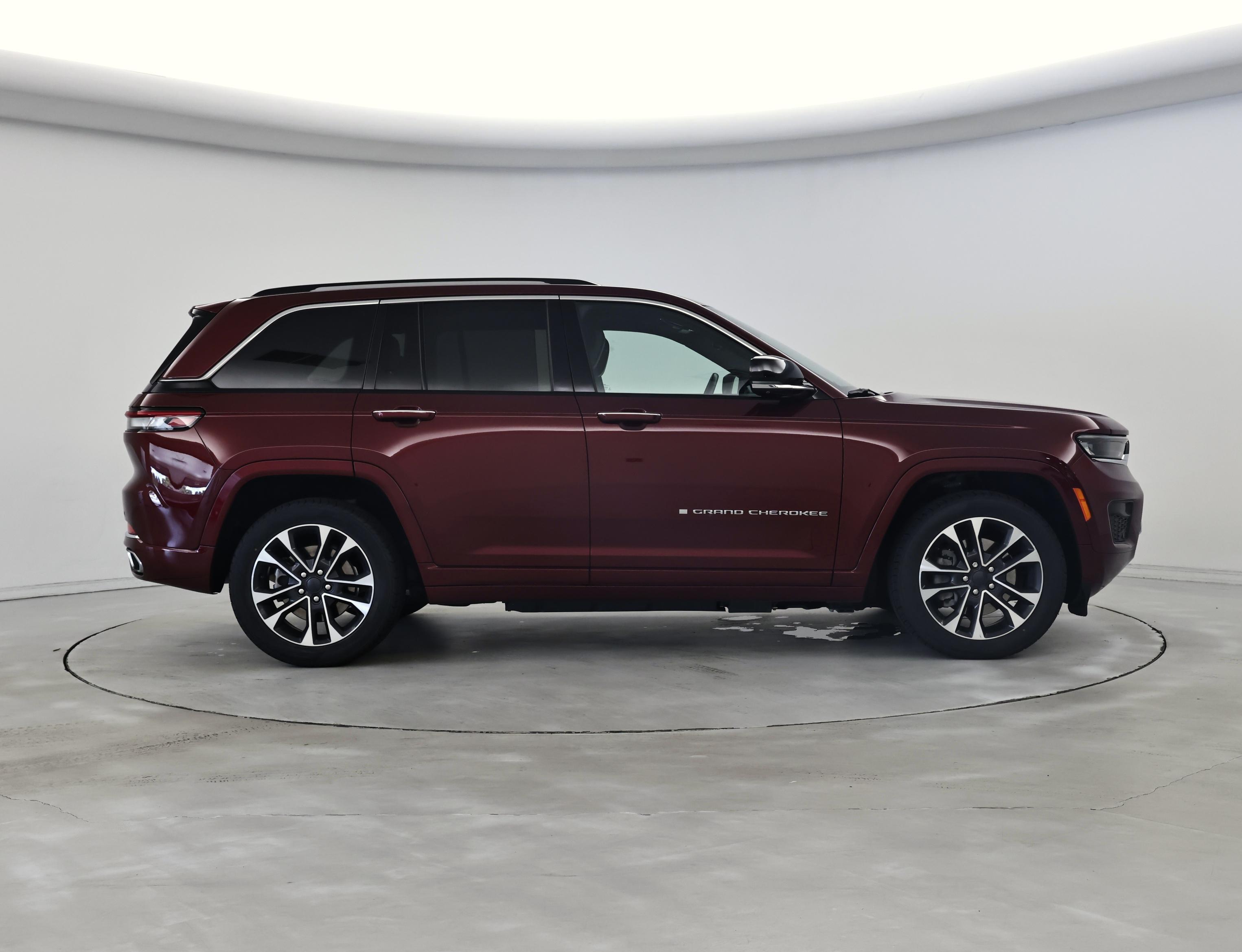Thumbnail: 2022 Jeep Grand Cherokee - 7