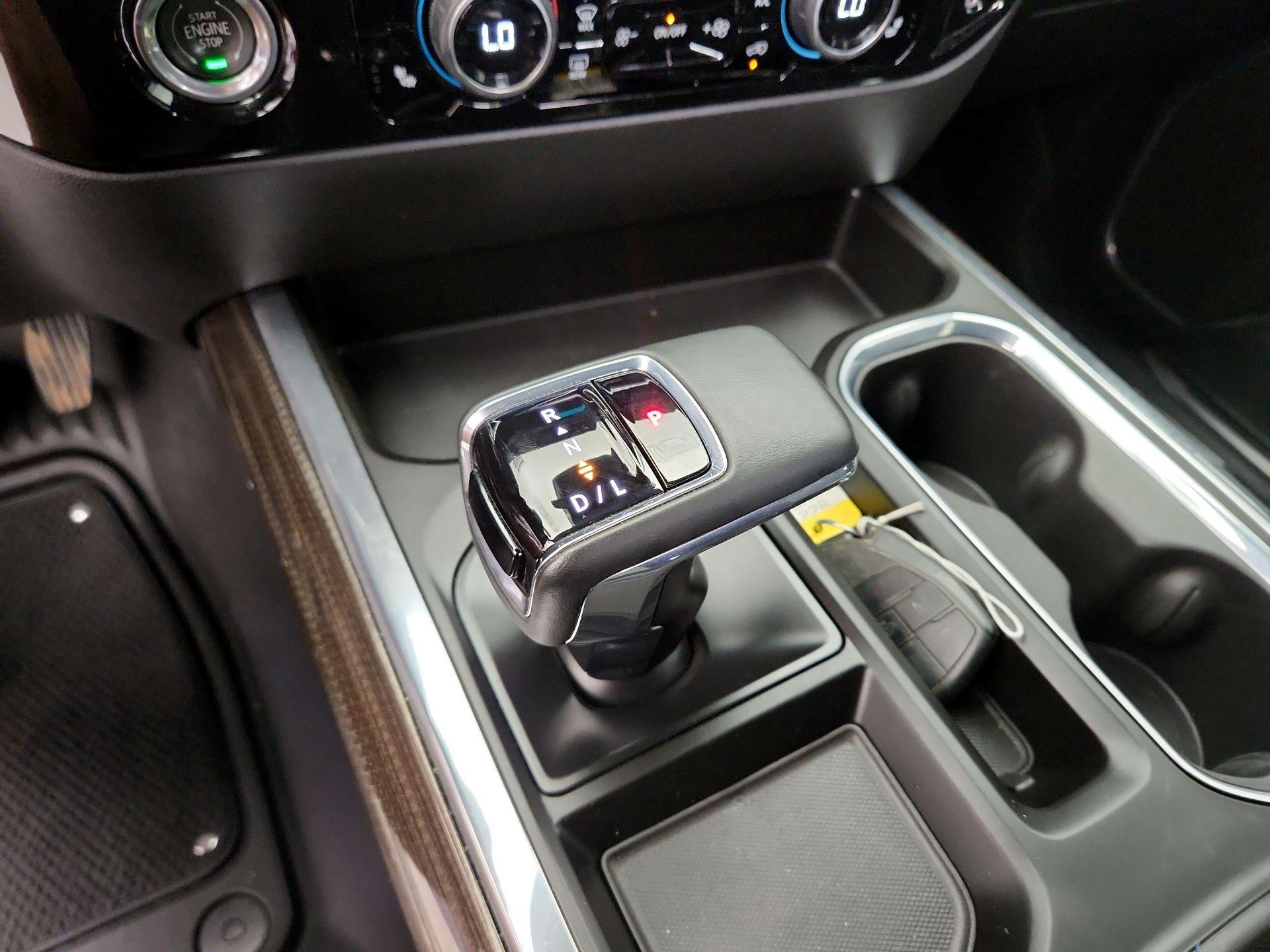 Thumbnail: 2023 Chevrolet Silverado 1500 - 17