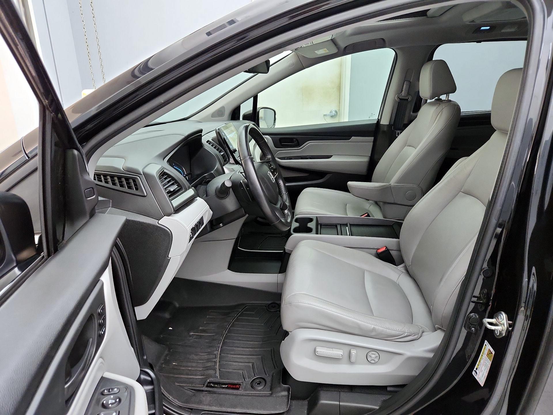Thumbnail: 2019 Honda Odyssey - 11