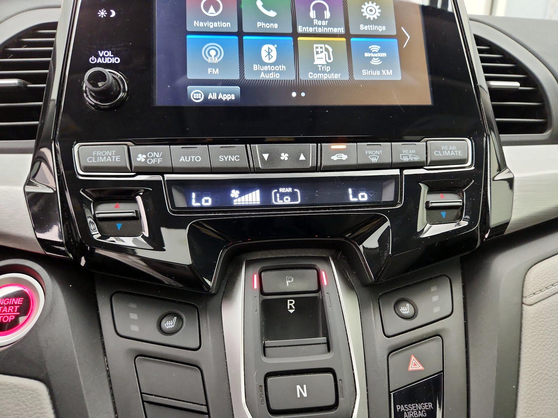 Thumbnail: 2019 Honda Odyssey - 17
